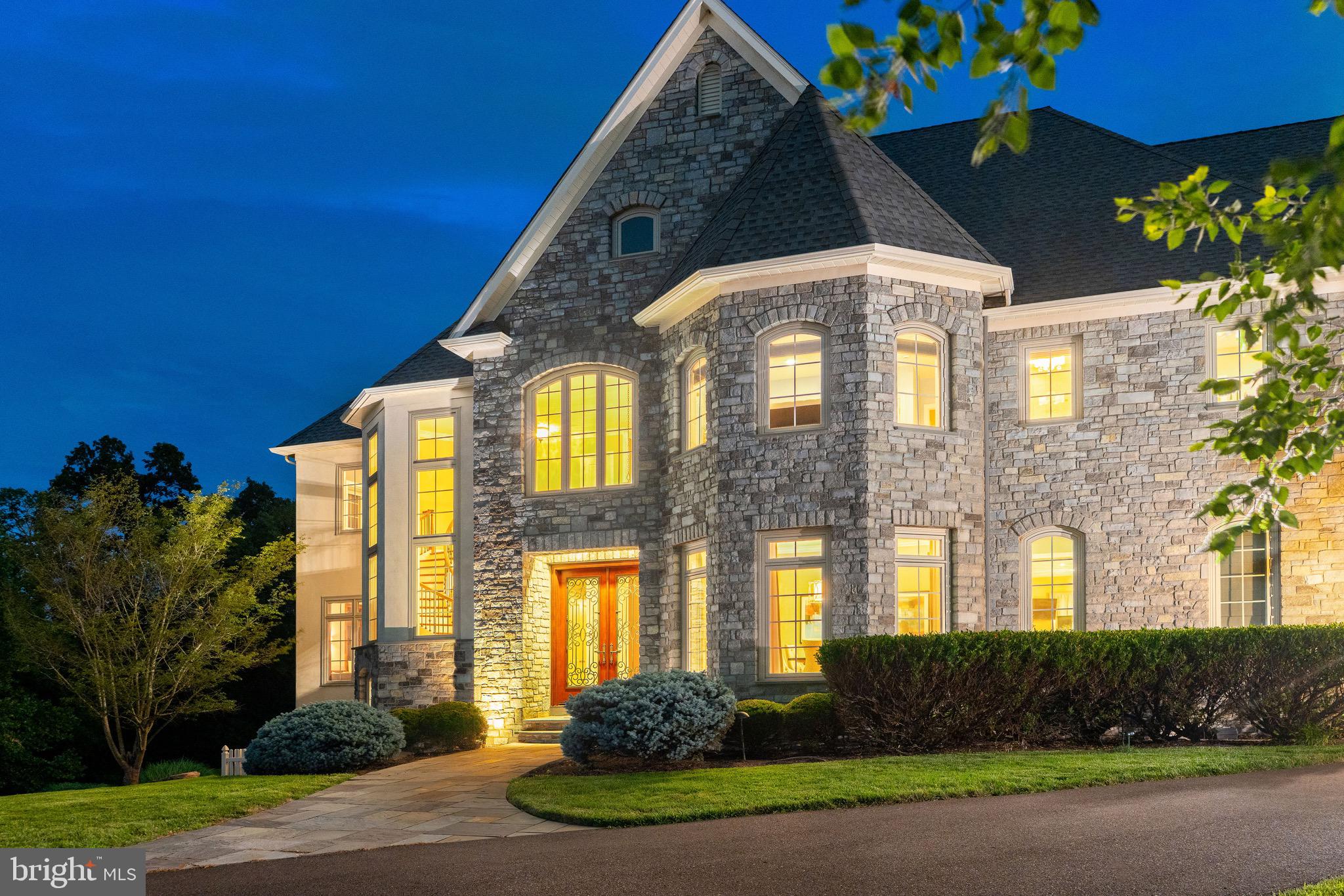 CREEKS BEND - Residential