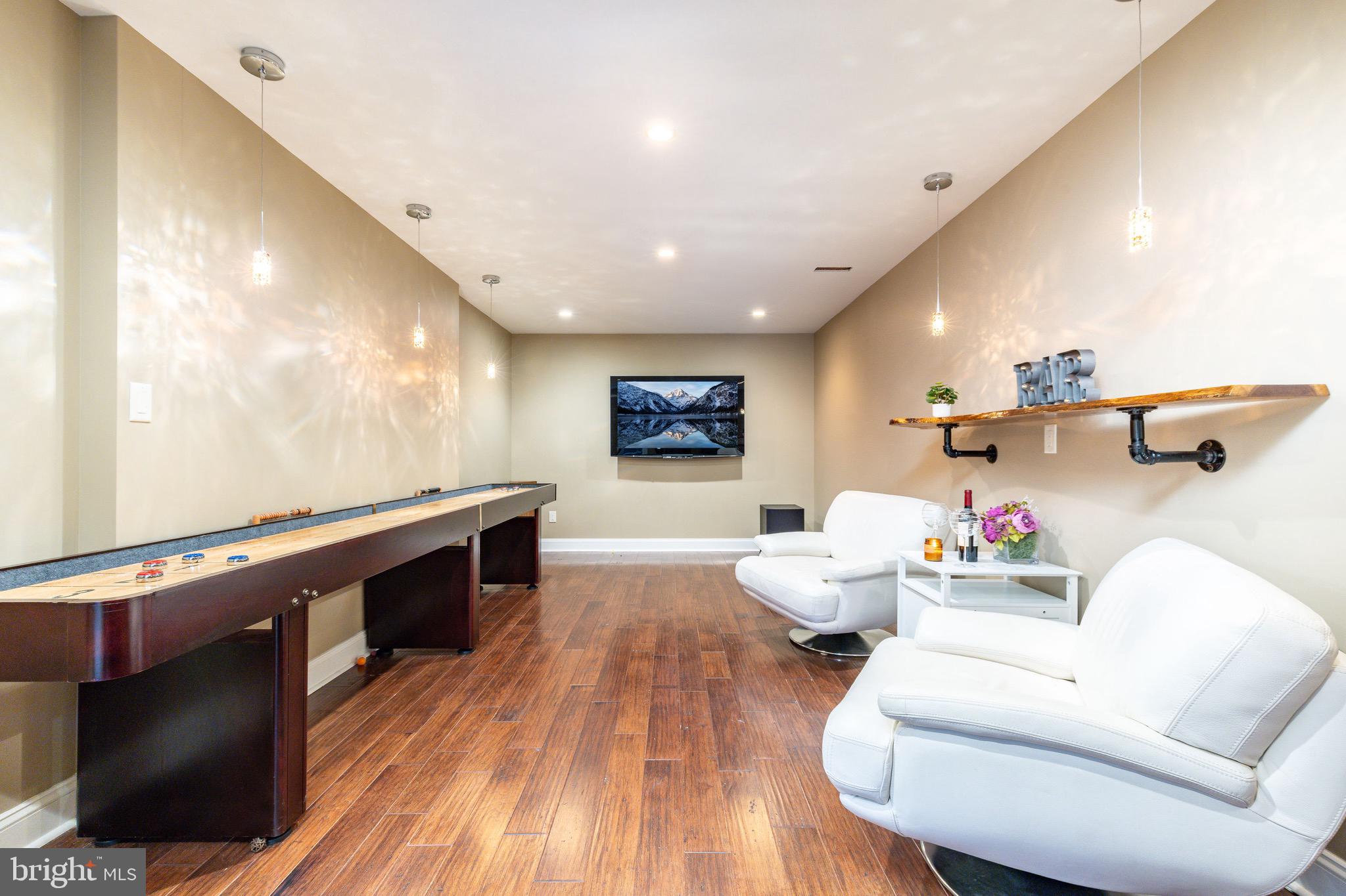 CREEKS BEND - Residential