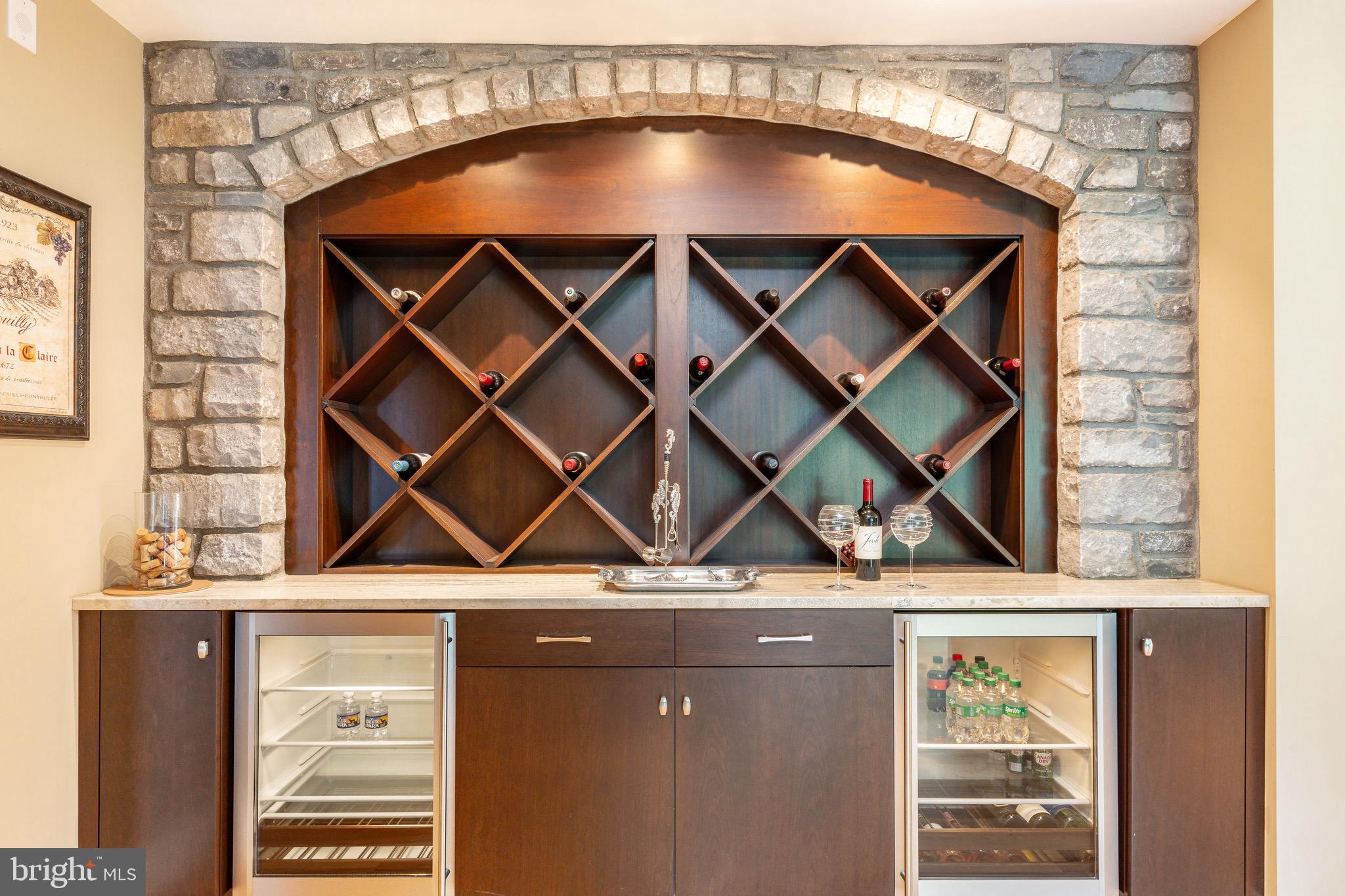 CREEKS BEND - Residential