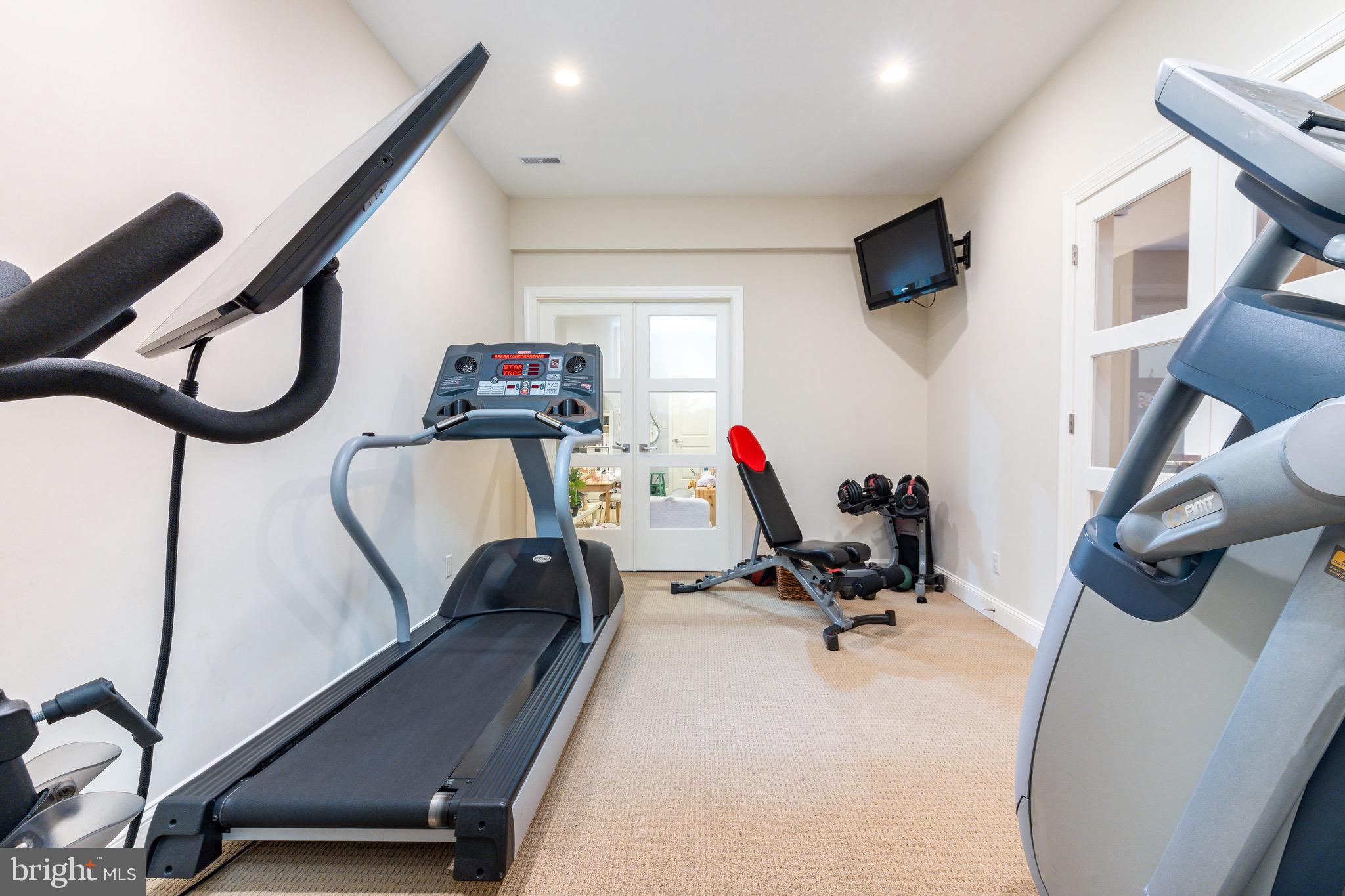 CREEKS BEND - Residential