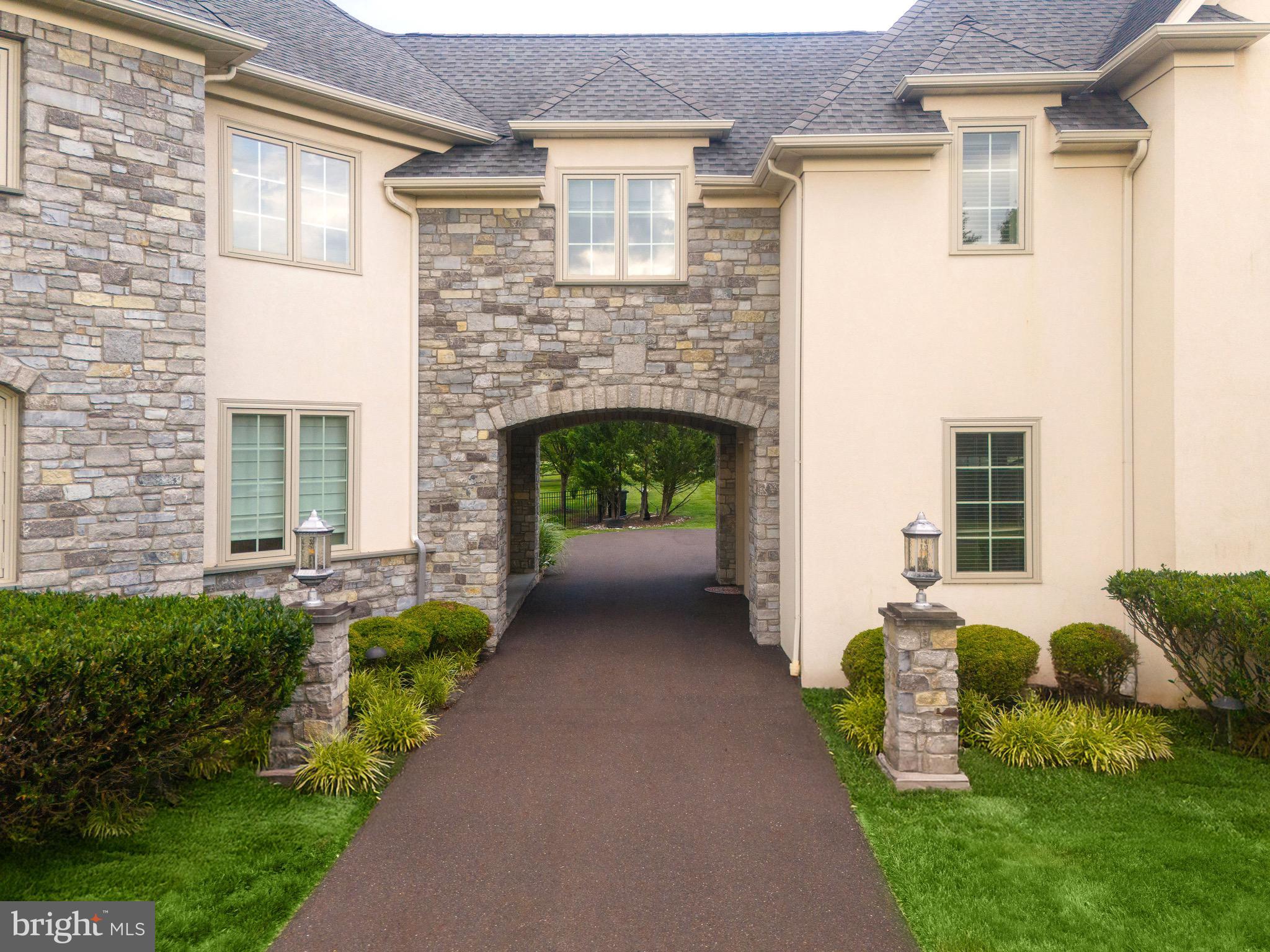 CREEKS BEND - Residential