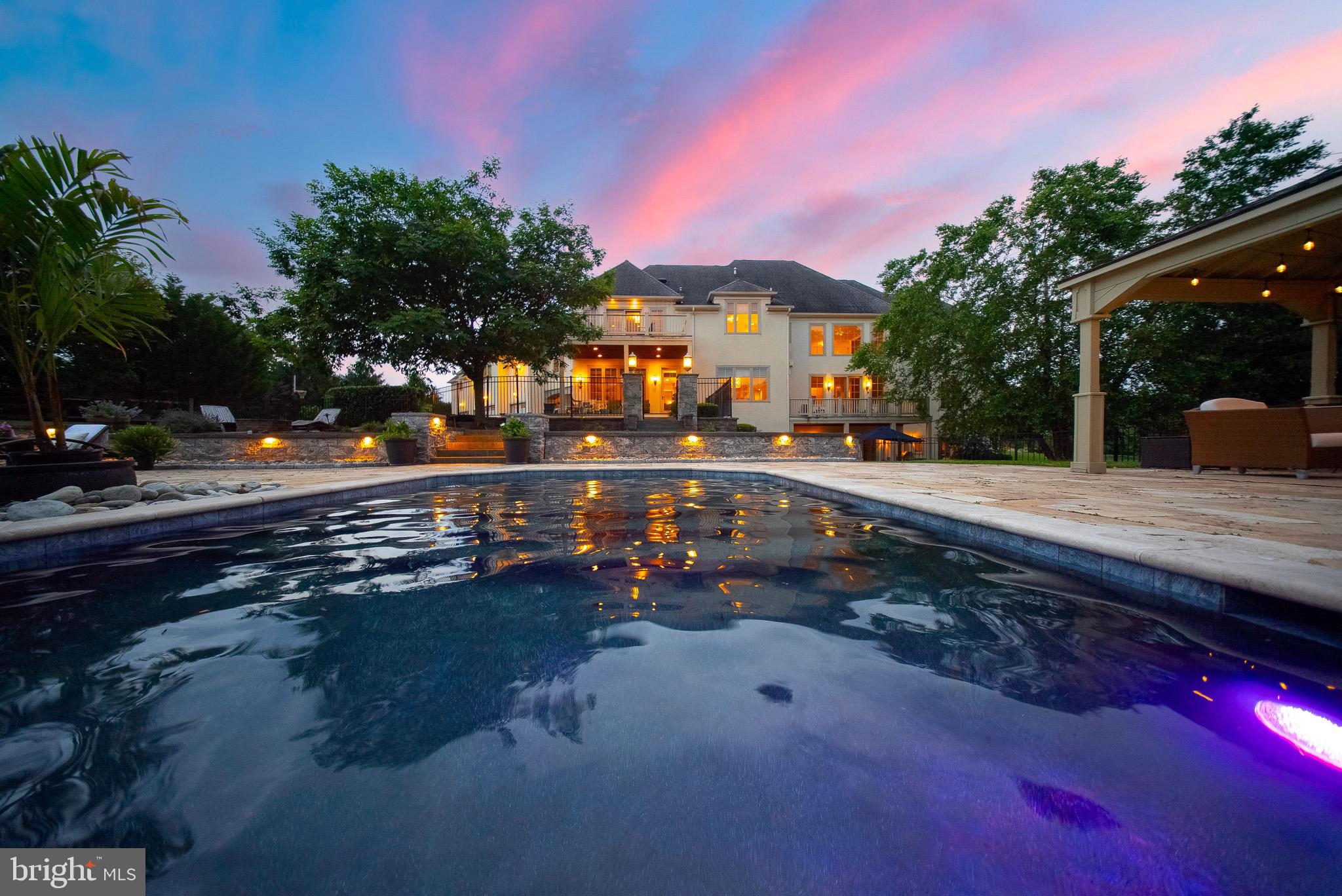 CREEKS BEND - Residential