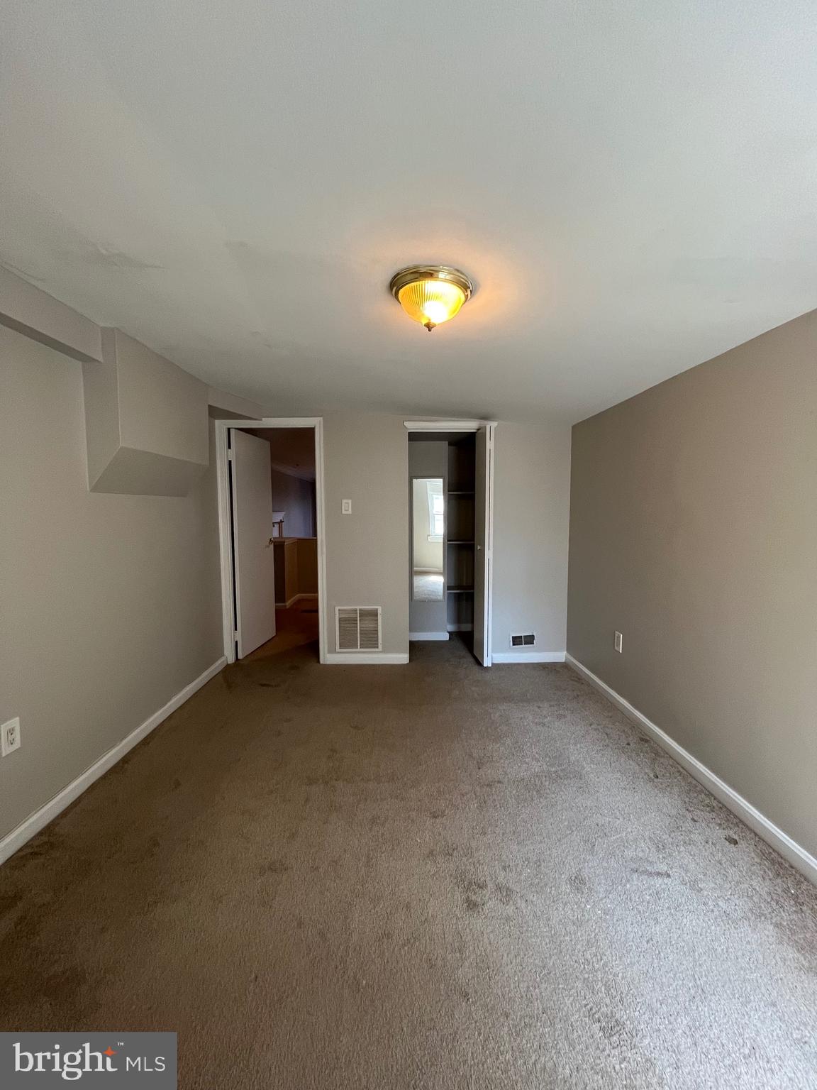 SPRING GARDEN - Residential Lease