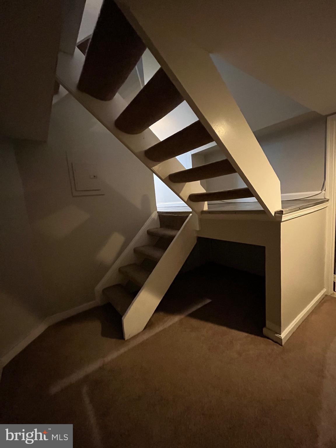 SPRING GARDEN - Residential Lease