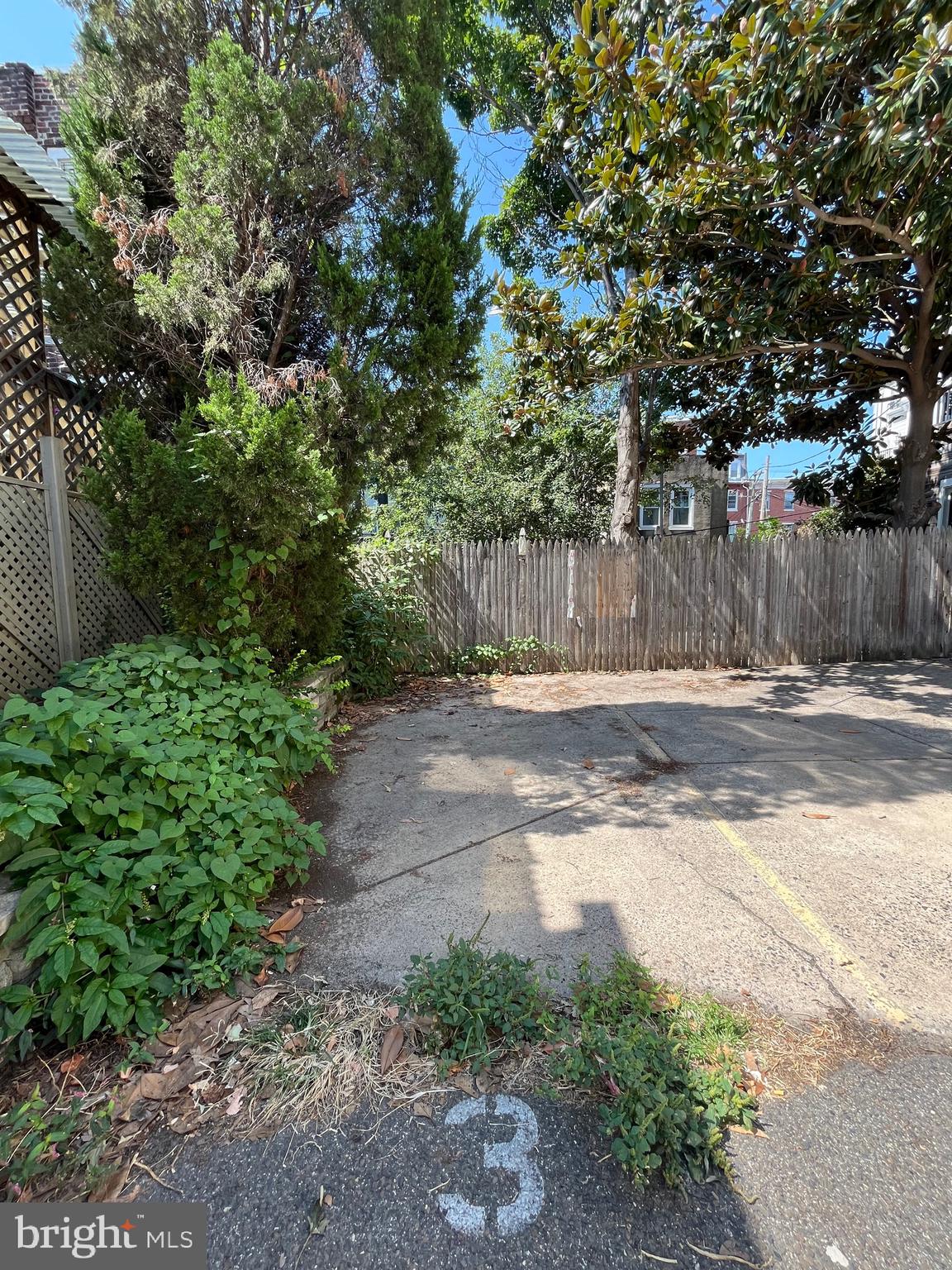 SPRING GARDEN - Residential Lease