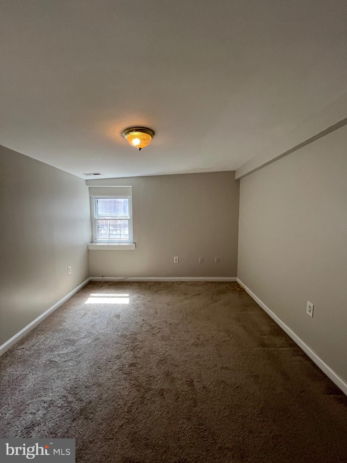 SPRING GARDEN - Residential Lease