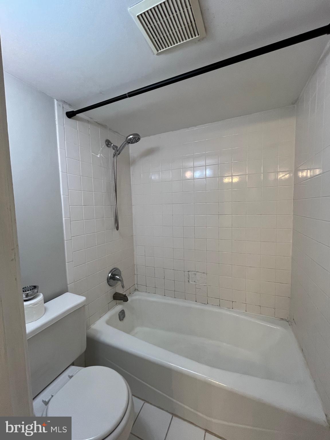 SPRING GARDEN - Residential Lease