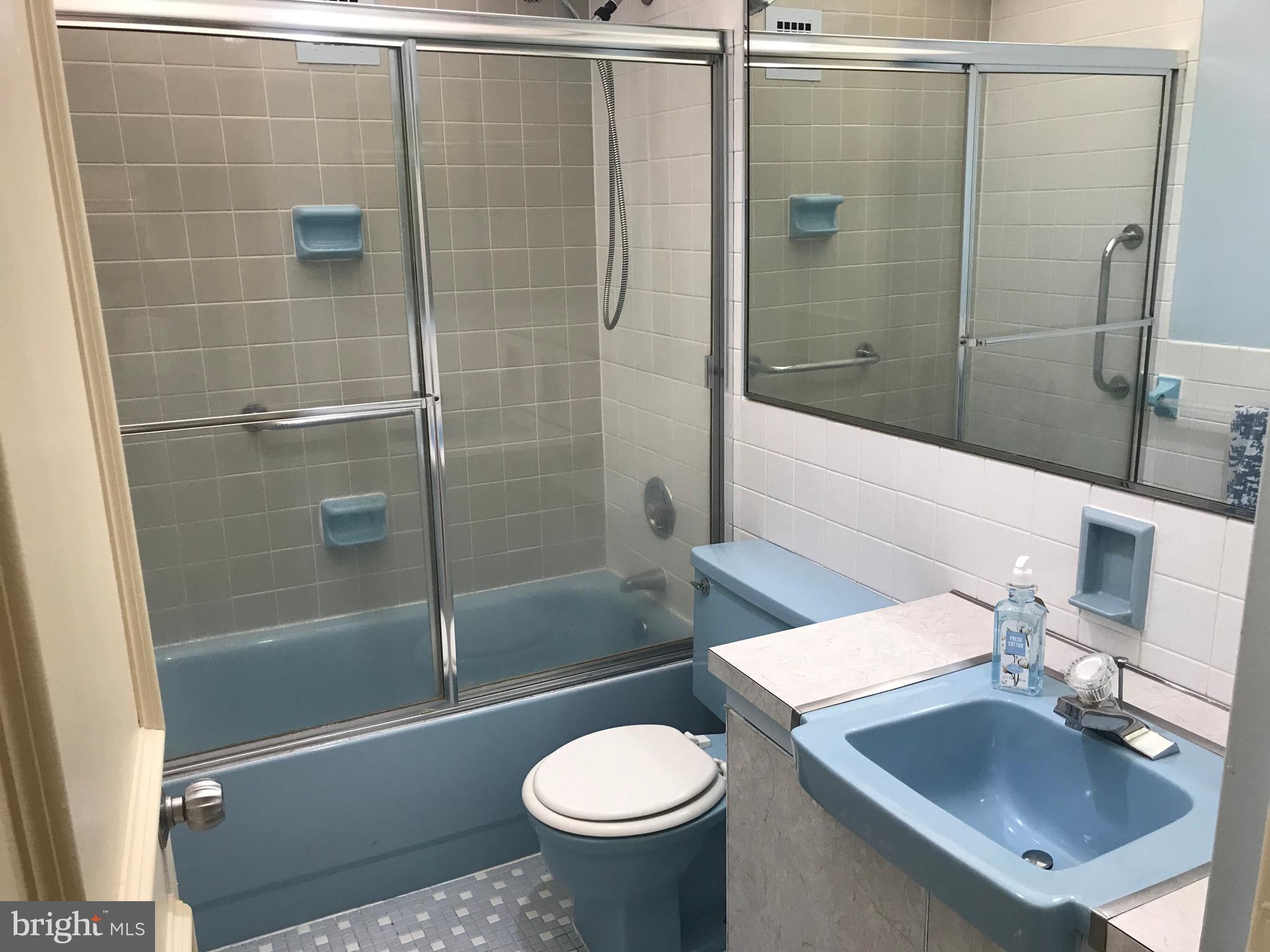 GREEN HILL - Residential