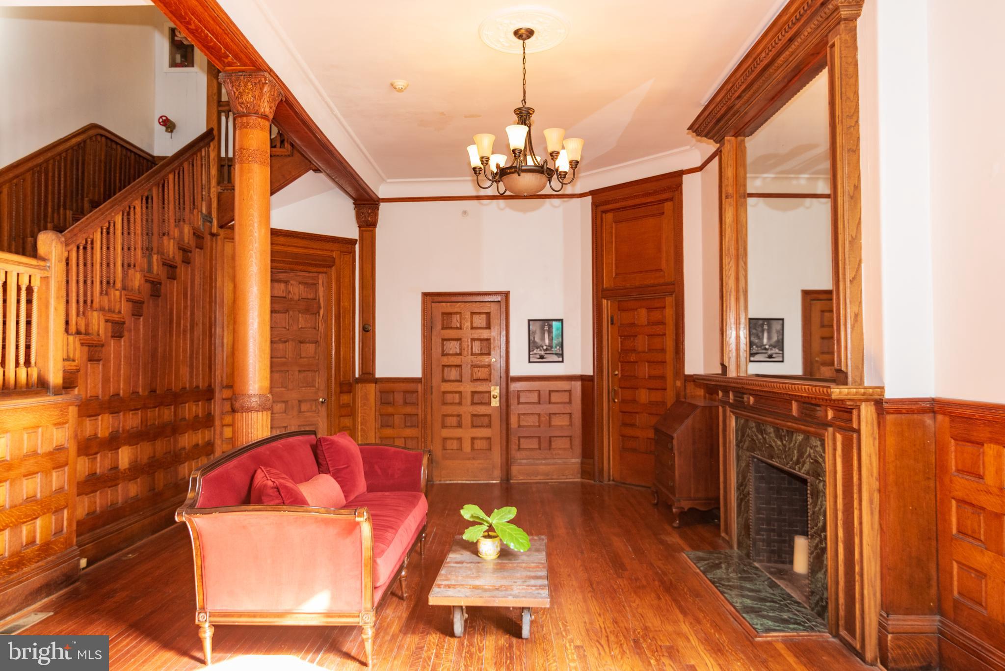 823 PARK AVENUE