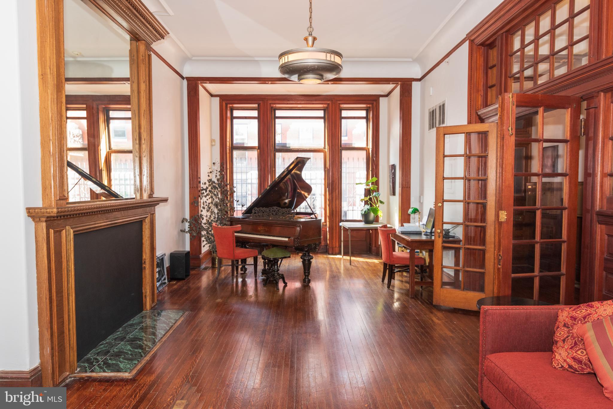 823 PARK AVENUE