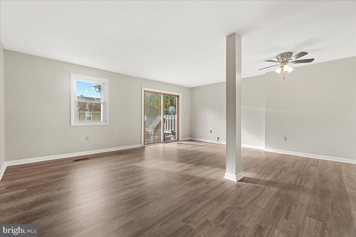 GLADE TOWN - Residential