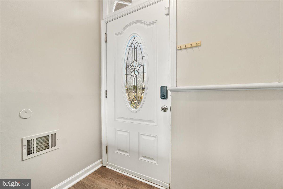 GLADE TOWN - Residential