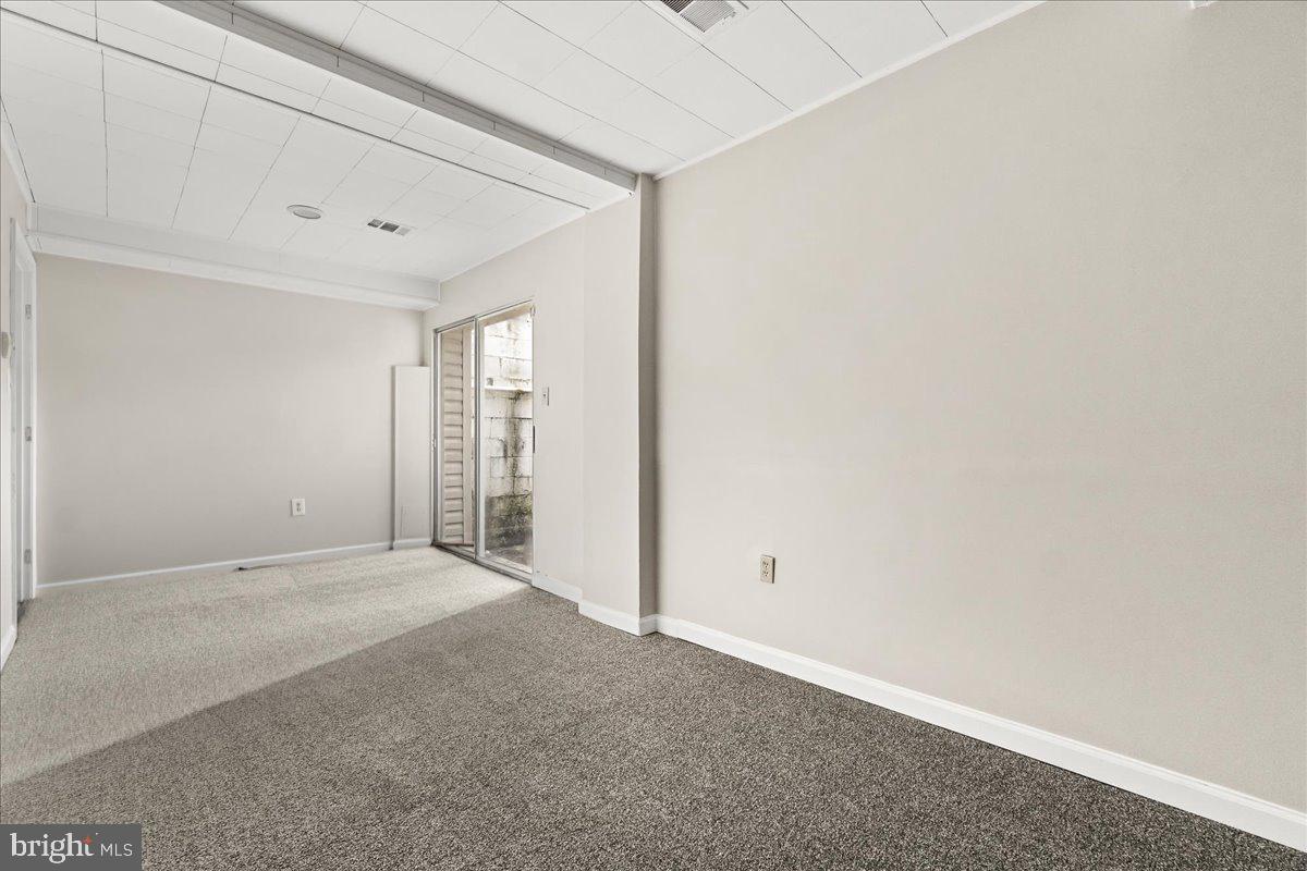 GLADE TOWN - Residential