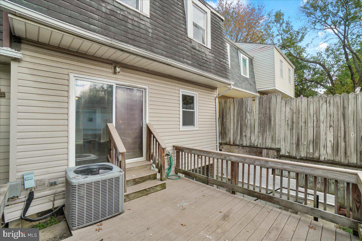 GLADE TOWN - Residential