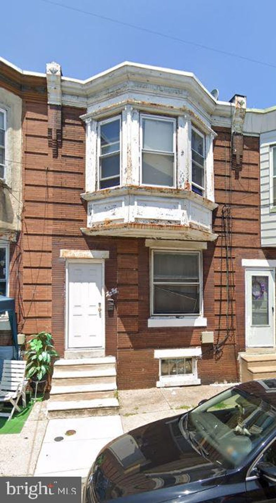 Great investment opportunity on a quiet street. Home was being prepared for renovation in 2021 and some of the work is done for you already. Roof installed 2021, top floor was gutted and reframed, and new plumbing for the bathroom and kitchen were done. Good potential for a flip or to add to your rental portfolio with the BRRRR method. Make your appointment today!