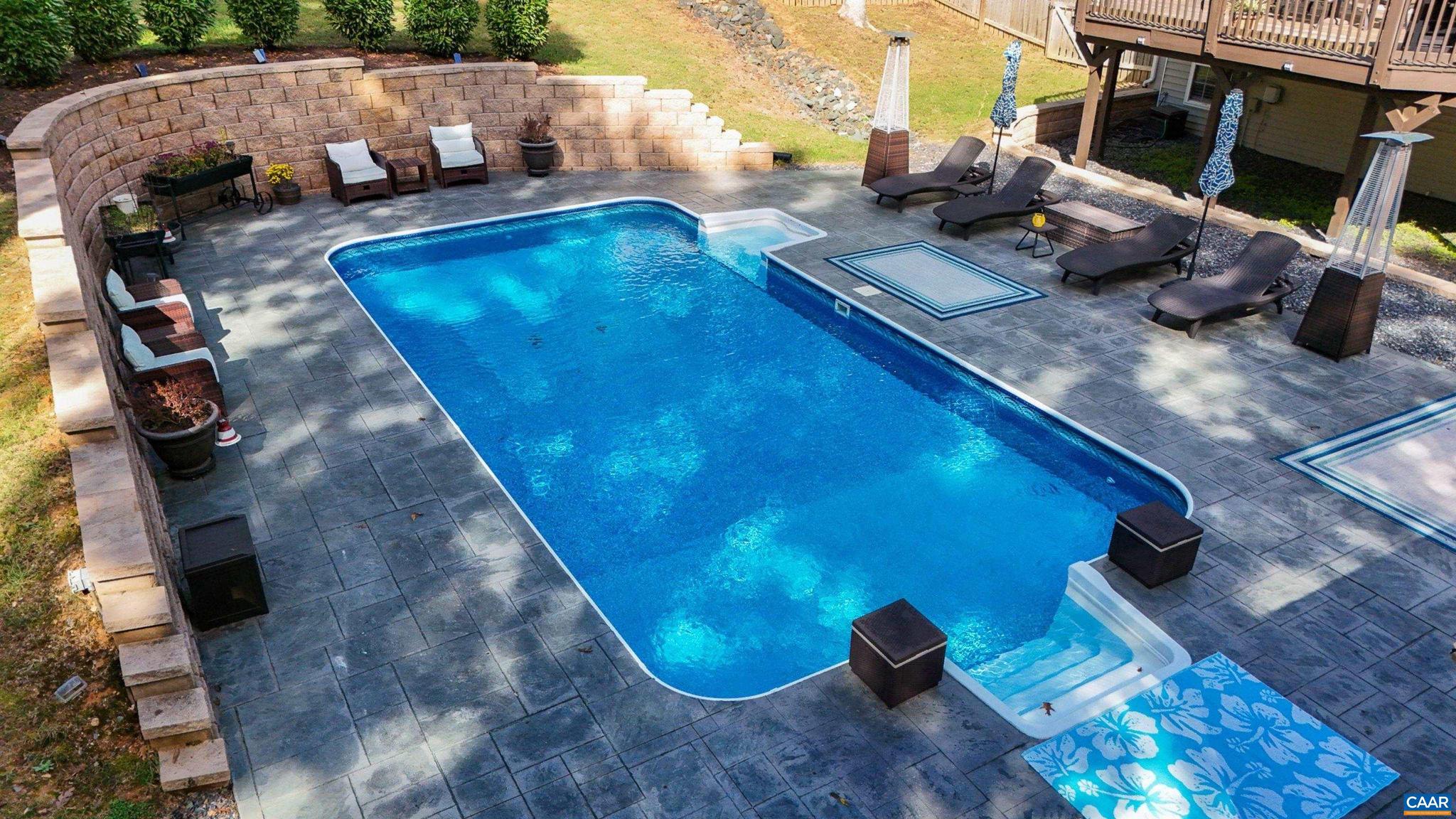 LAKE MONTICELLO - Residential