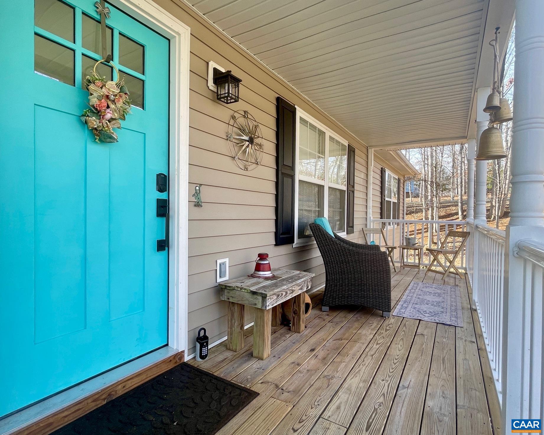 LAKE MONTICELLO - Residential