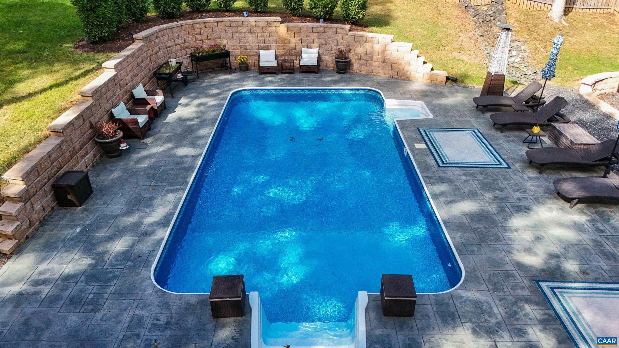 LAKE MONTICELLO - Residential