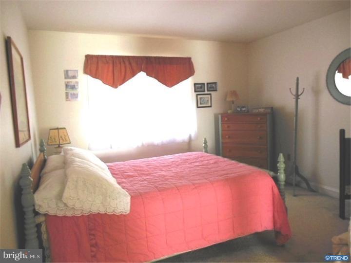 MEADOW WOODS - Residential