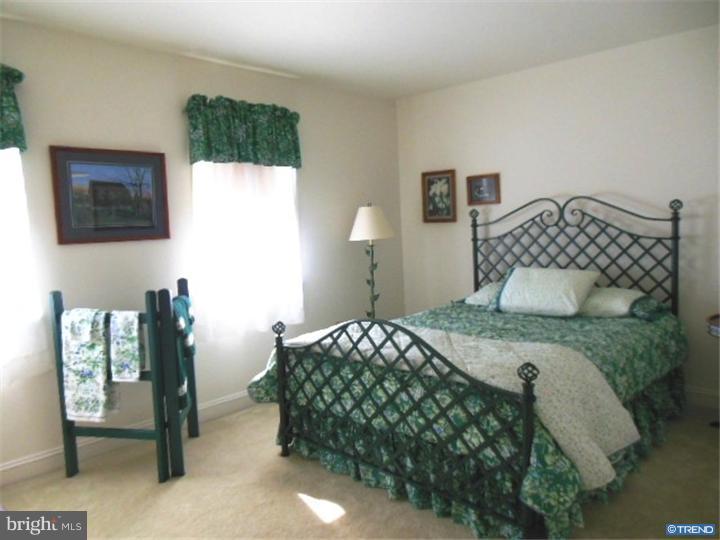 MEADOW WOODS - Residential