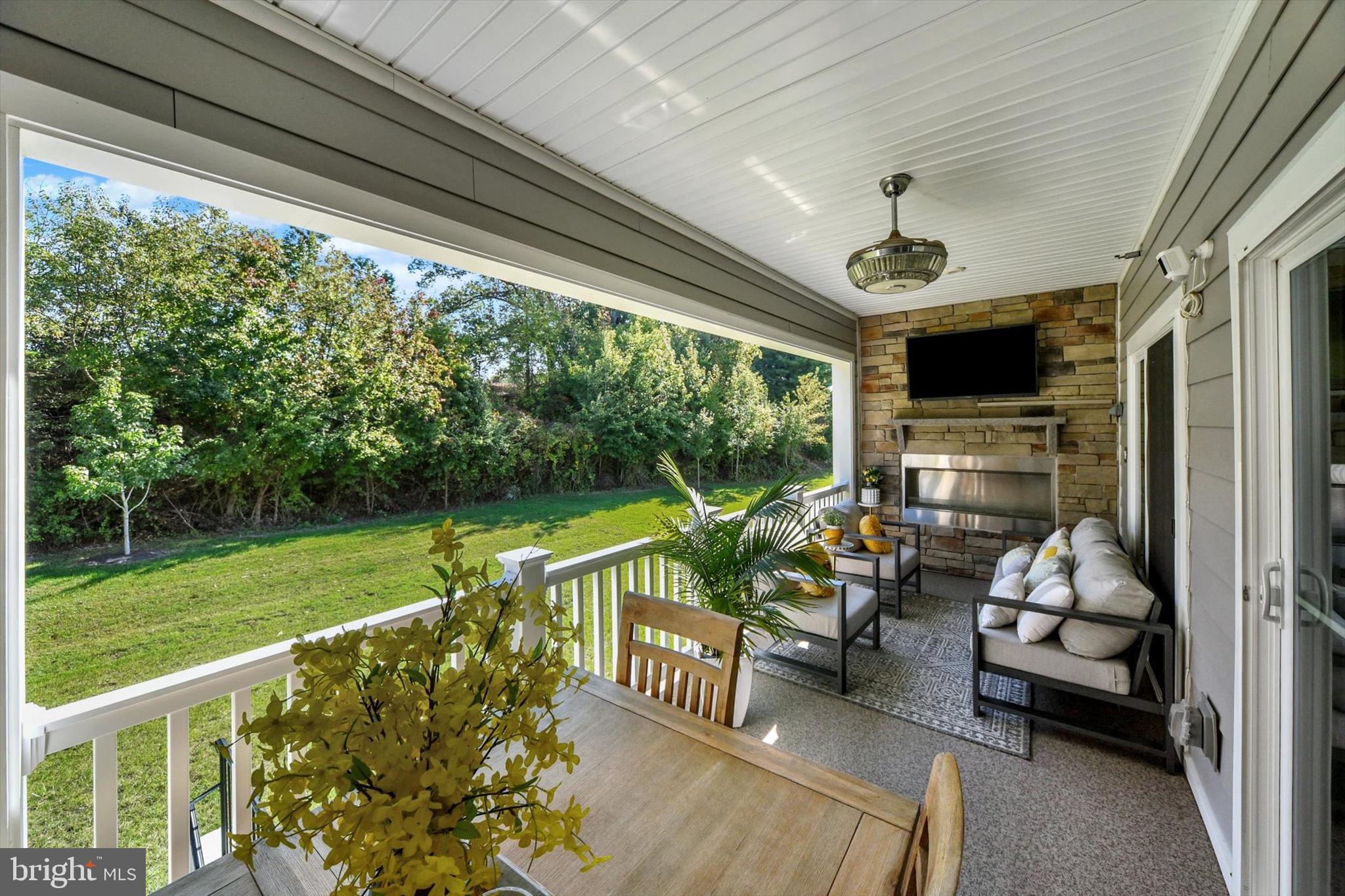 GREENLEIGH AT CROSSROADS - Residential