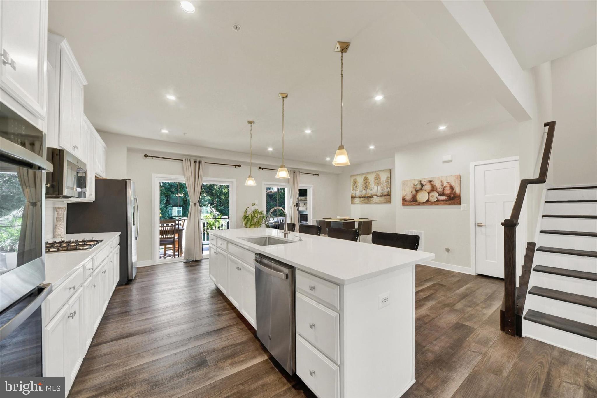 GREENLEIGH AT CROSSROADS - Residential