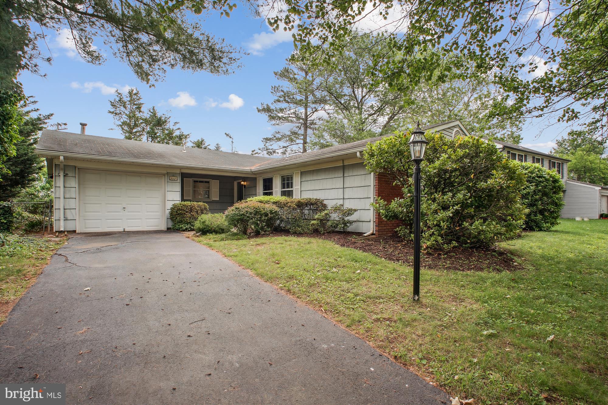 4205 PINEFIELD COURT