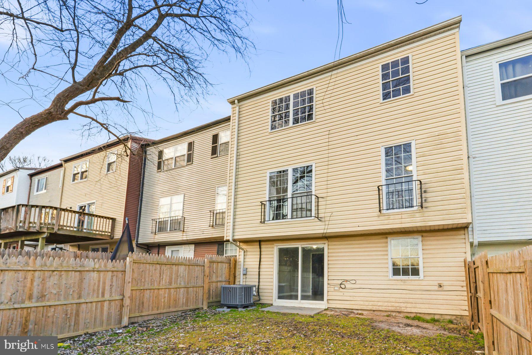 WATER GATE - Residential