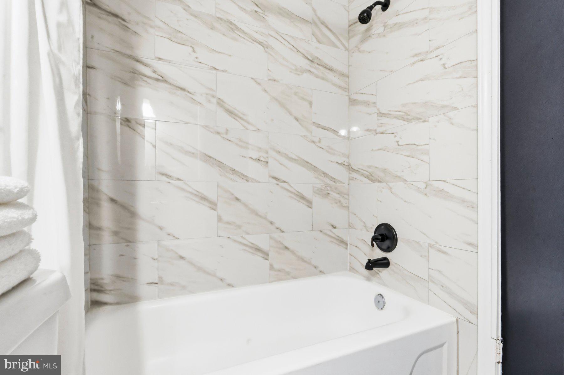 WATER GATE - Residential