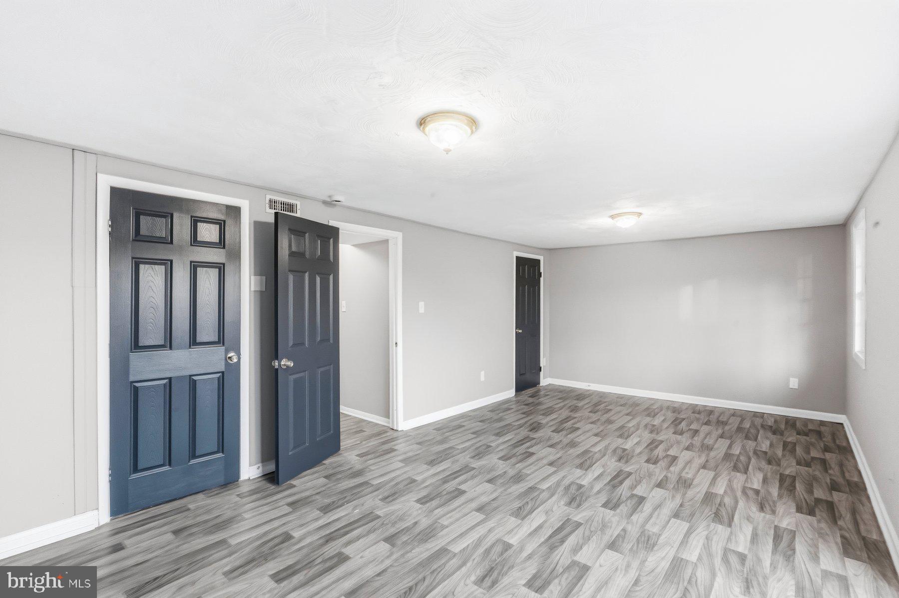 WATER GATE - Residential