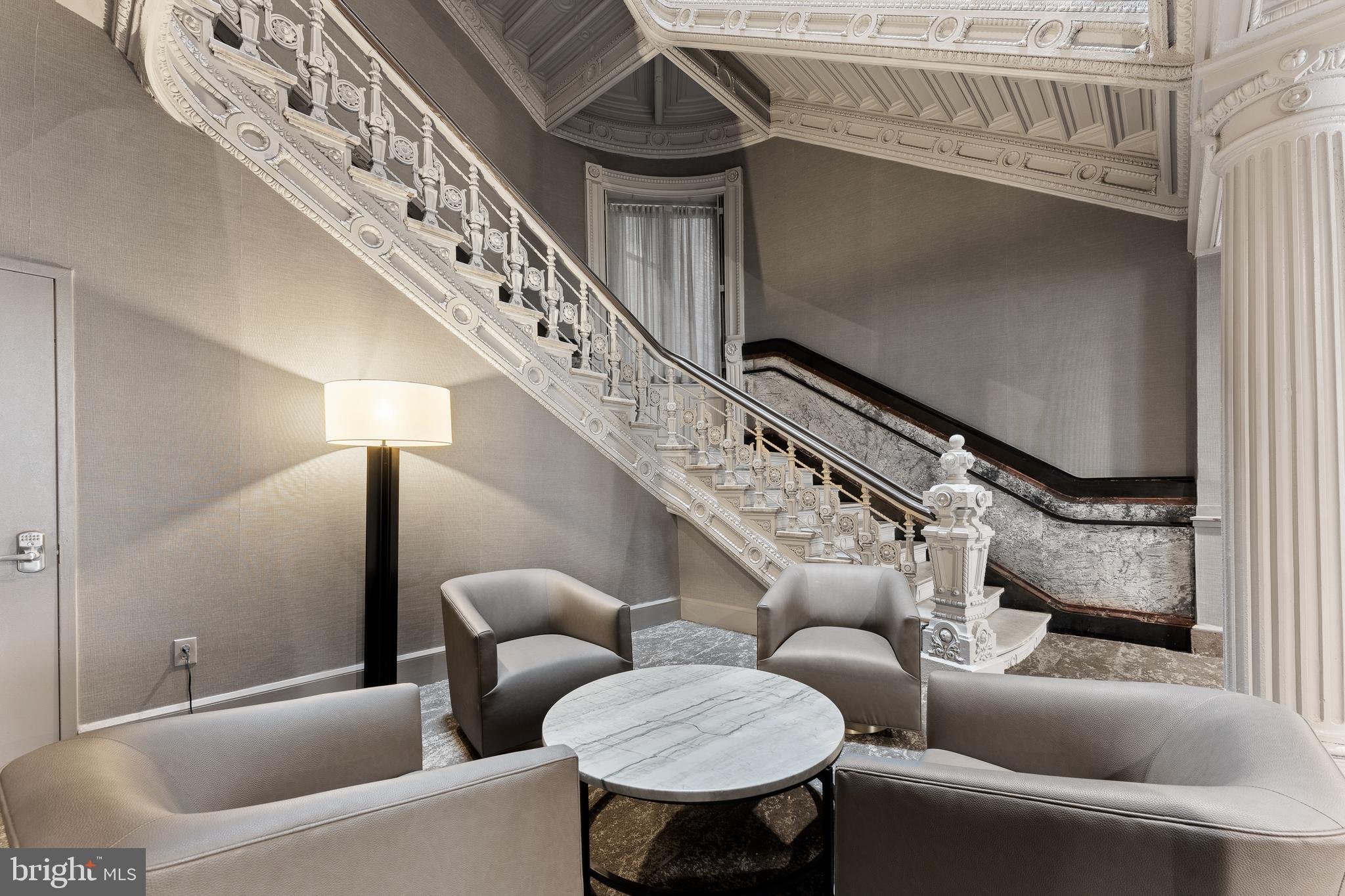 WASHINGTON SQ WEST - Residential