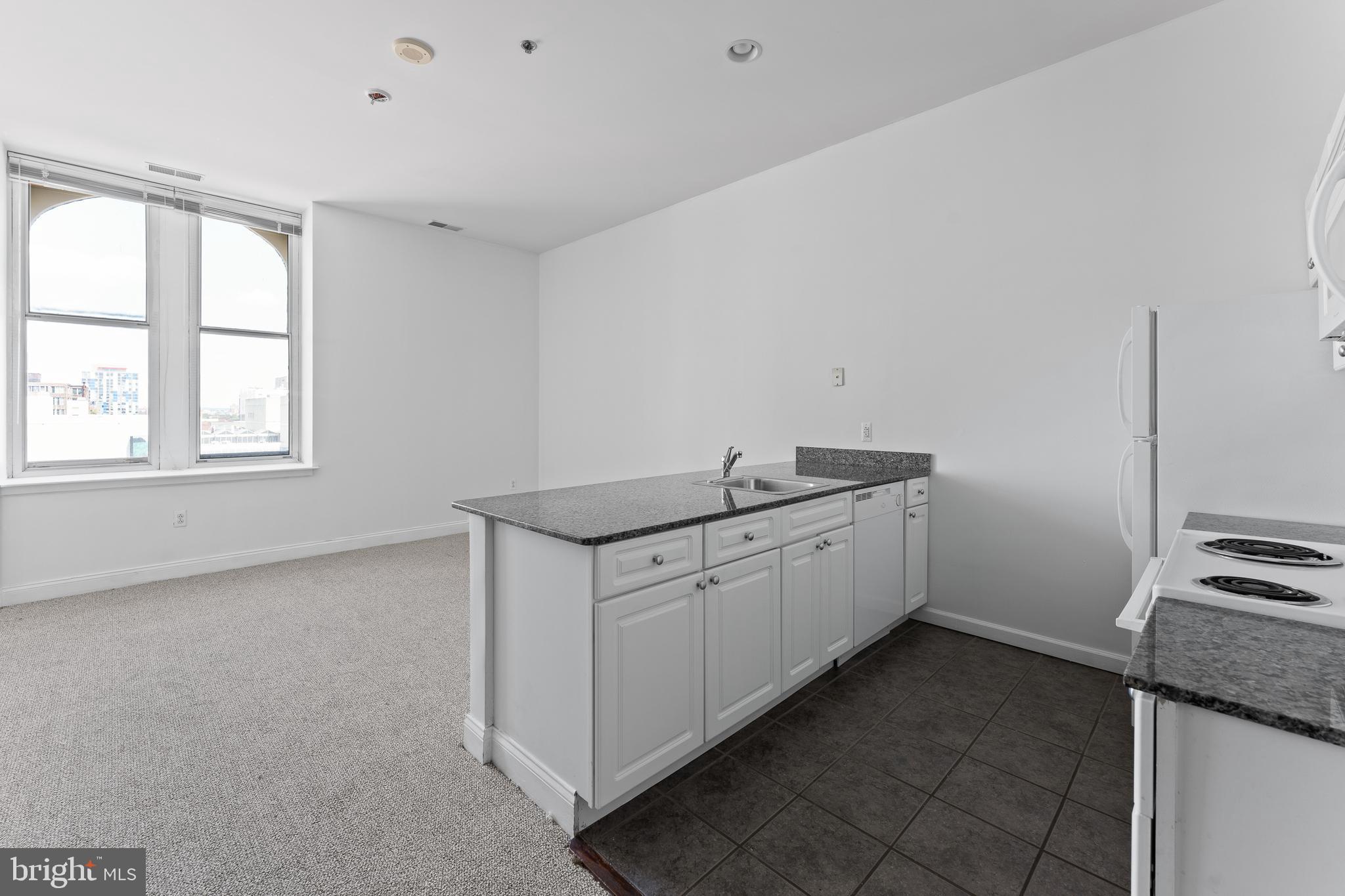 WASHINGTON SQ WEST - Residential