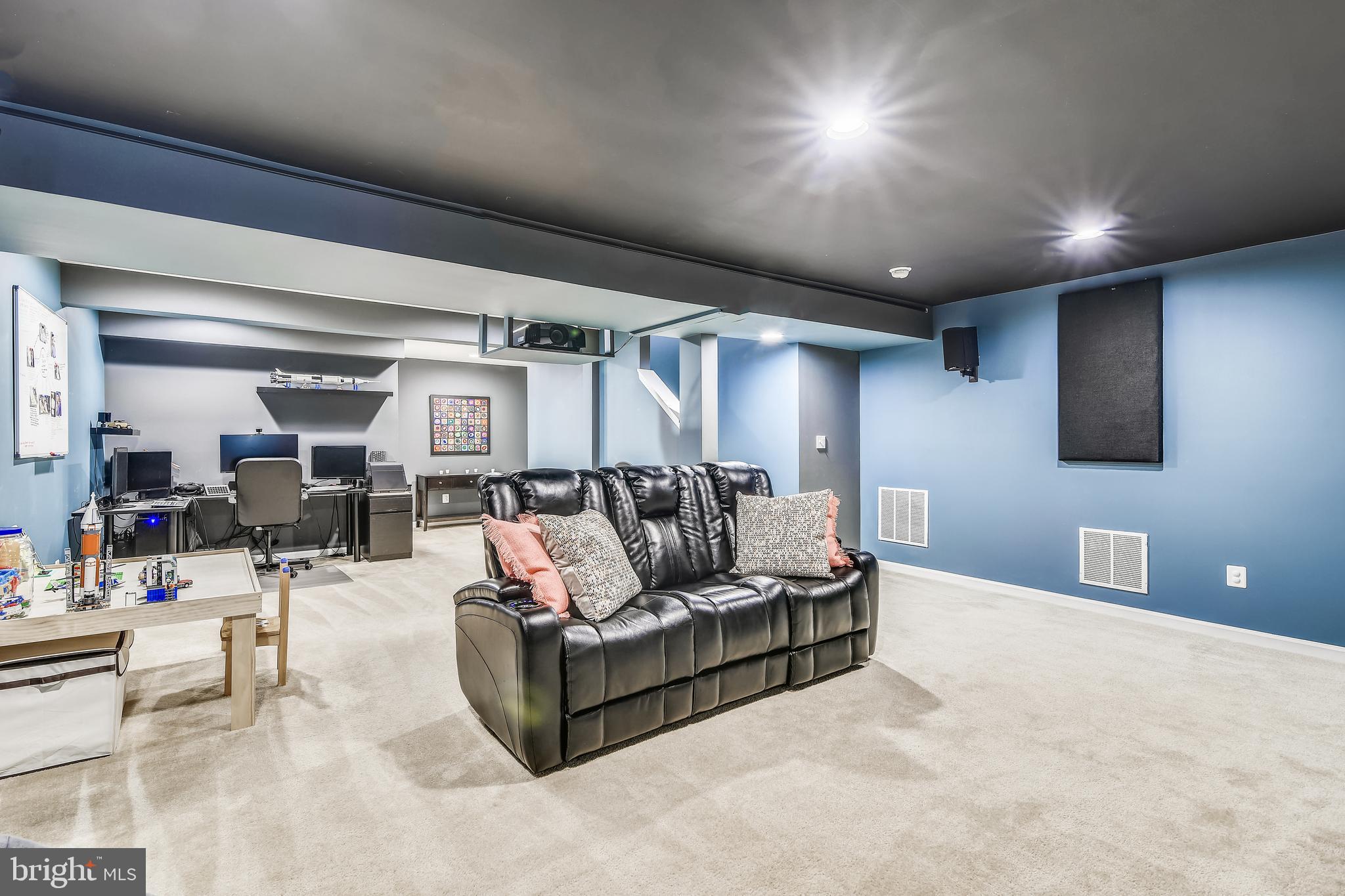 KIRKPATRICK WEST - Residential