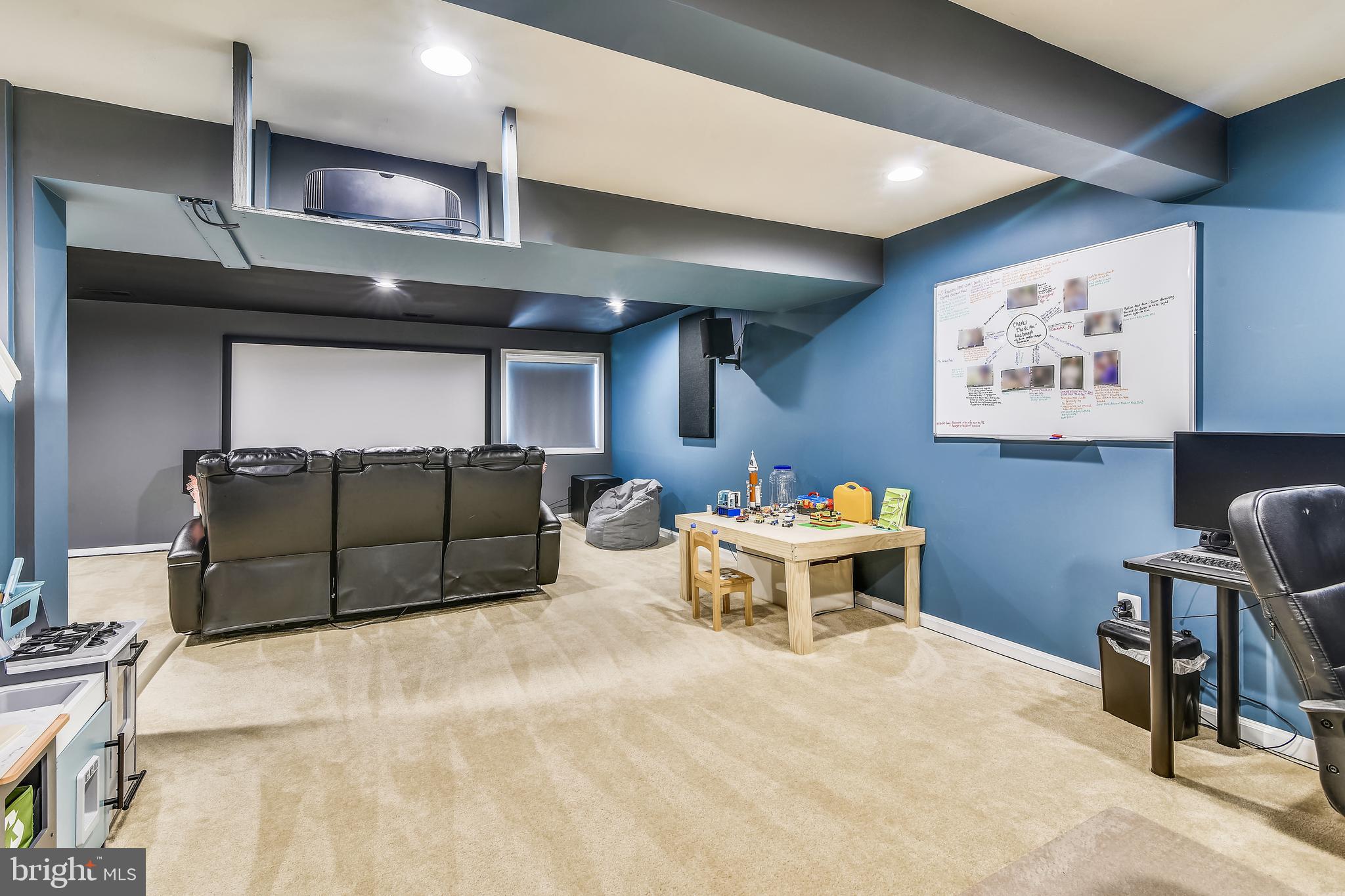 KIRKPATRICK WEST - Residential