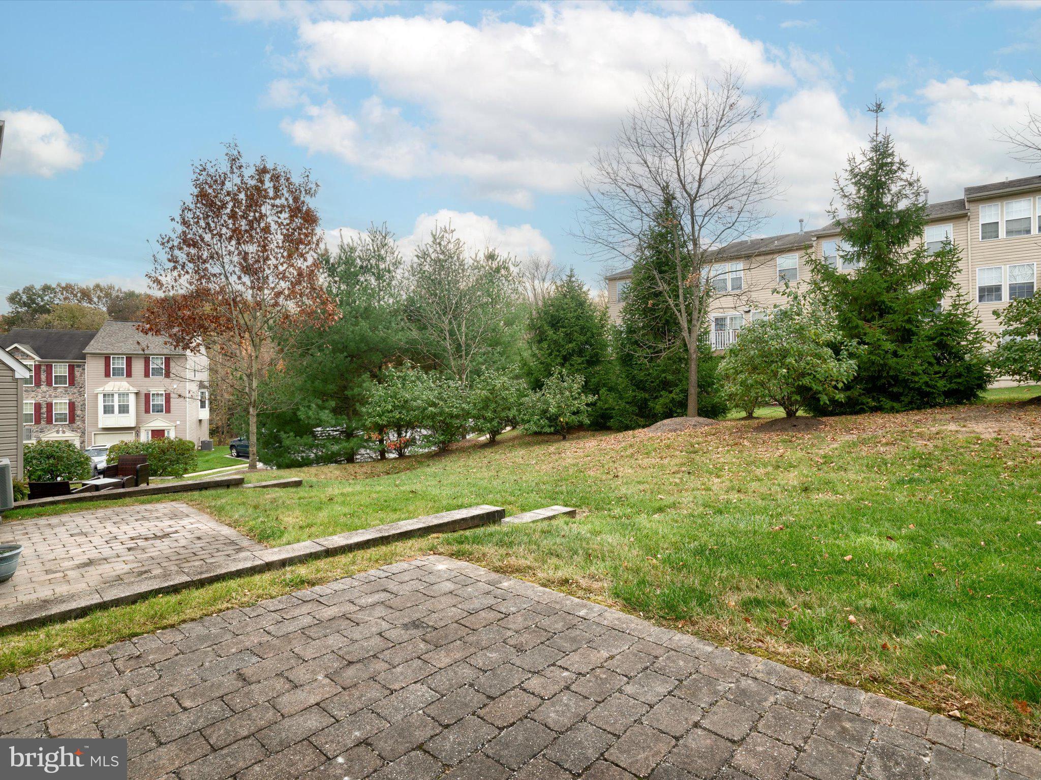 WILLOWBANK - Residential