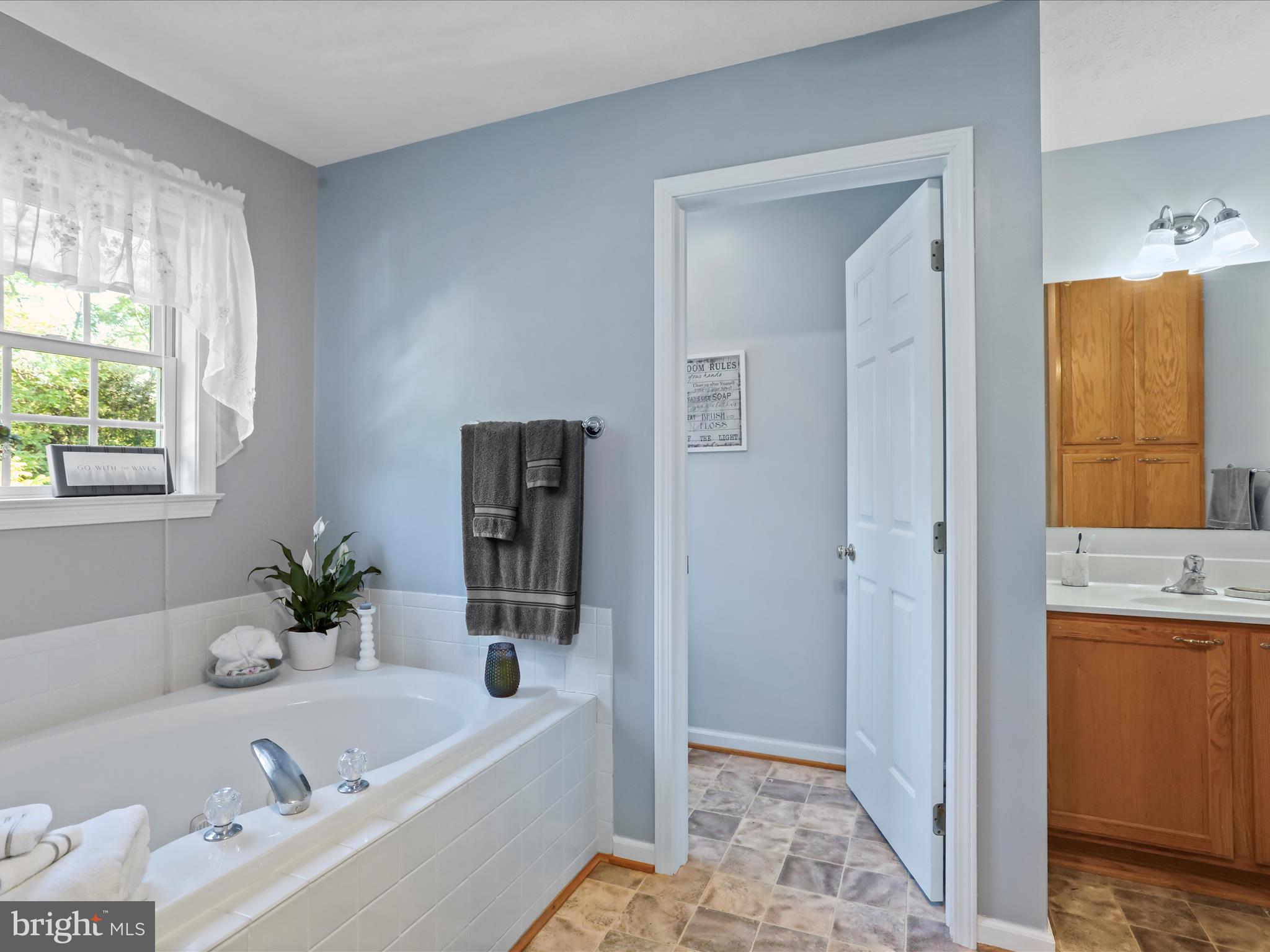 THISTLE RIDGE - Residential