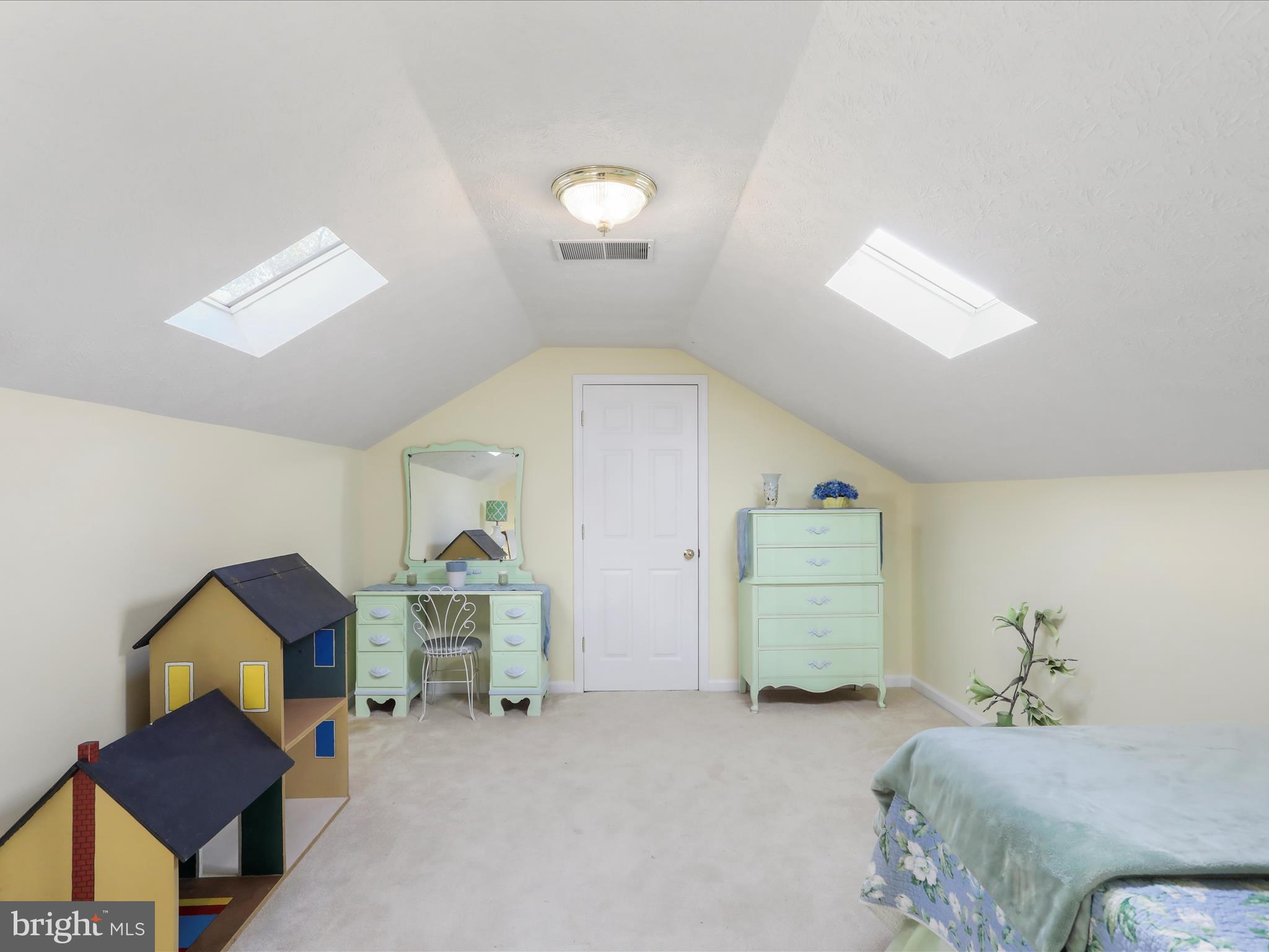 THISTLE RIDGE - Residential