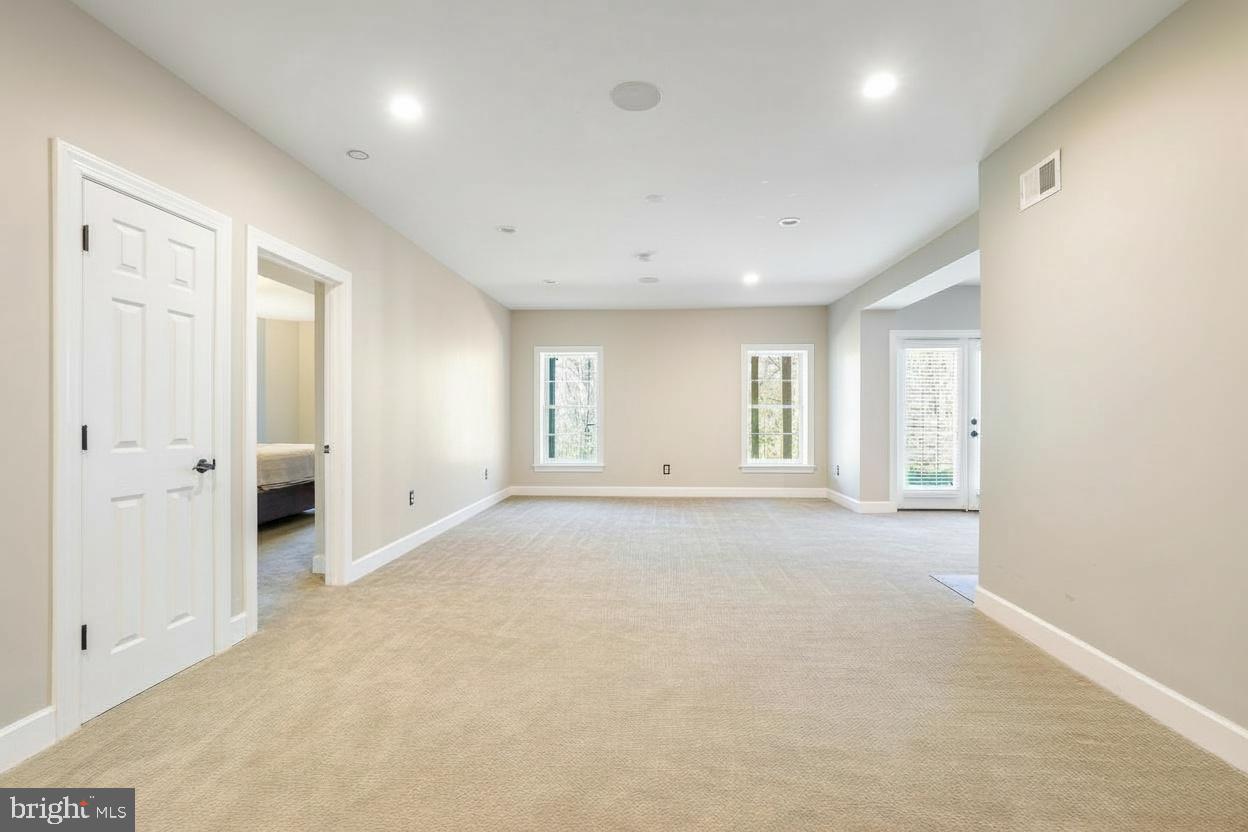 GREENWAY VILLAGE - Residential