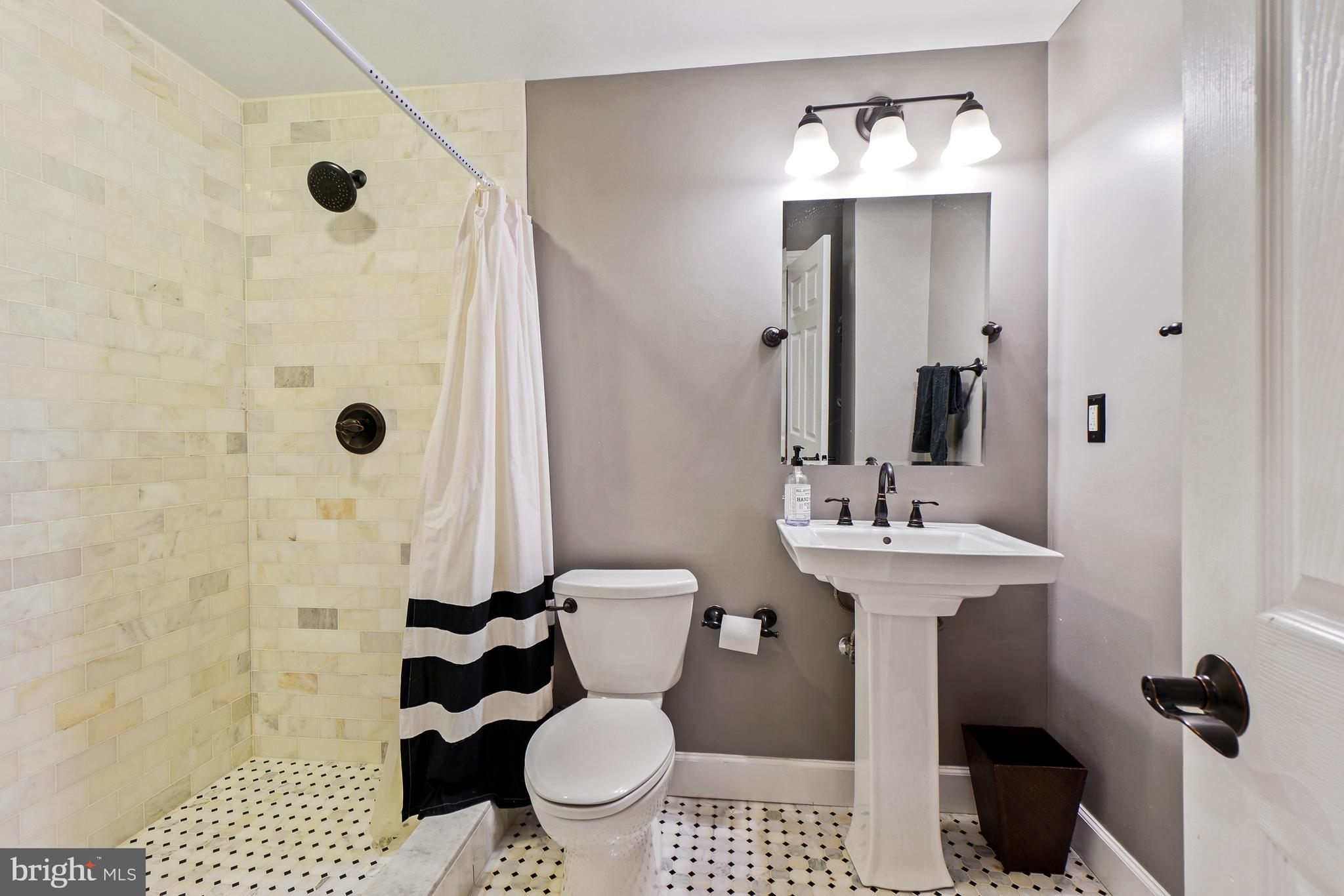 GREENWAY VILLAGE - Residential