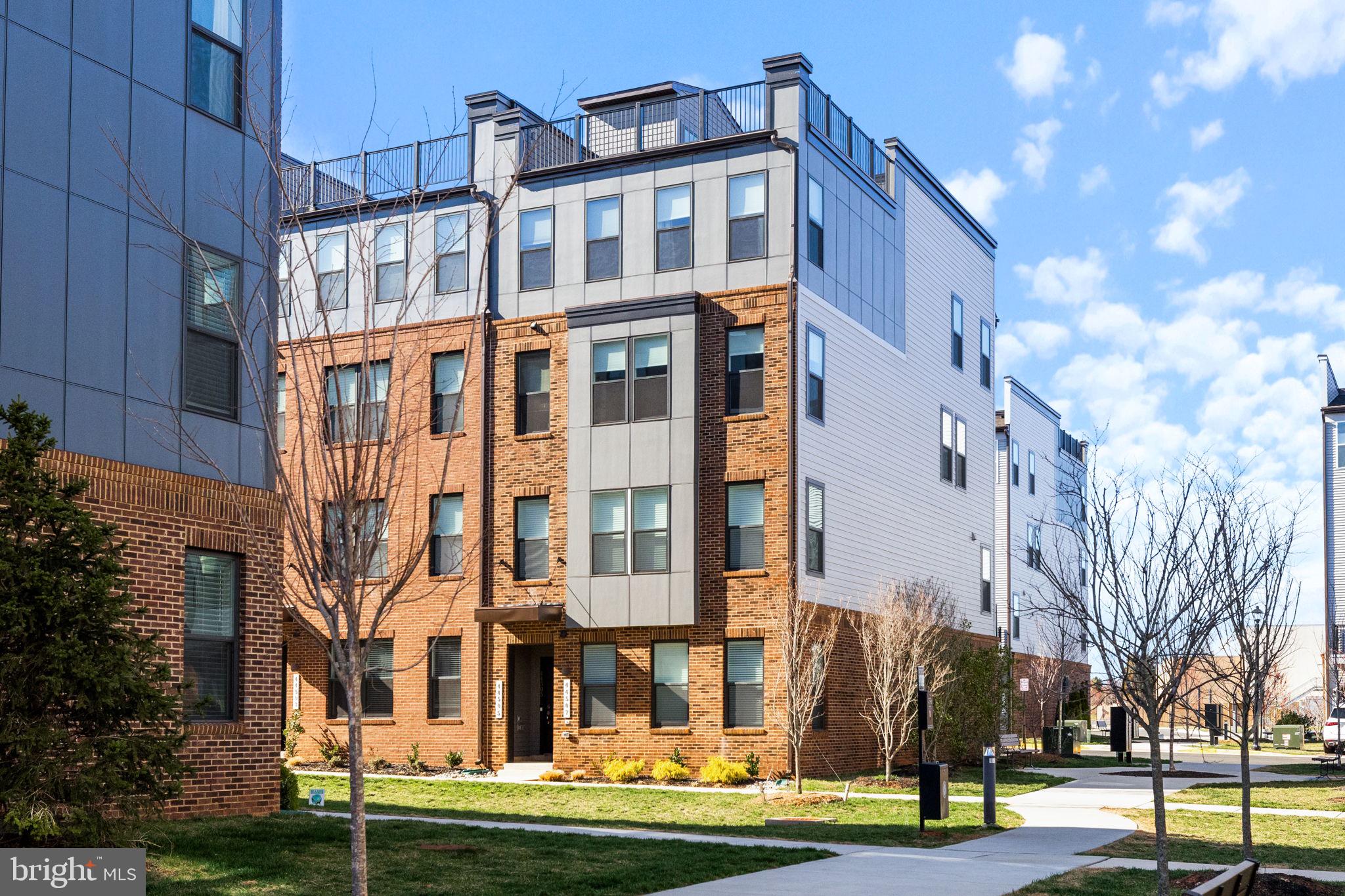 ASHBROOK PLACE - Residential