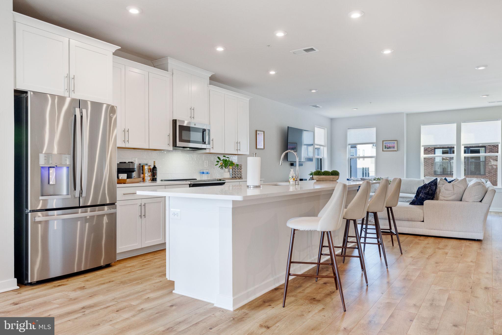 44505 WOLFHOUND SQUARE