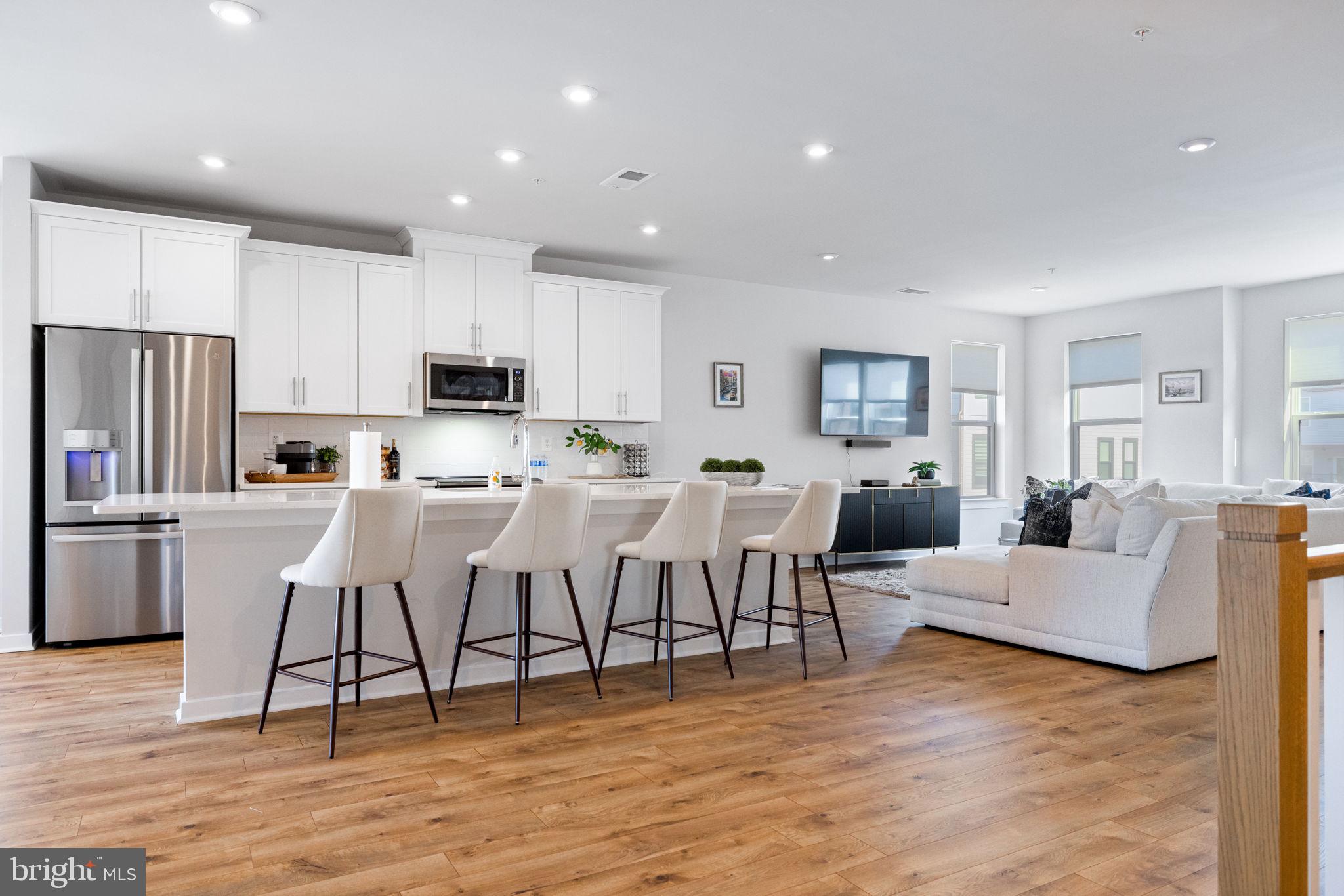 44505 WOLFHOUND SQUARE