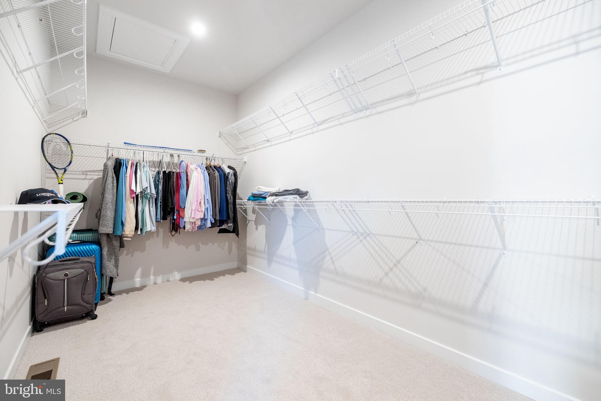 ASHBROOK PLACE - Residential