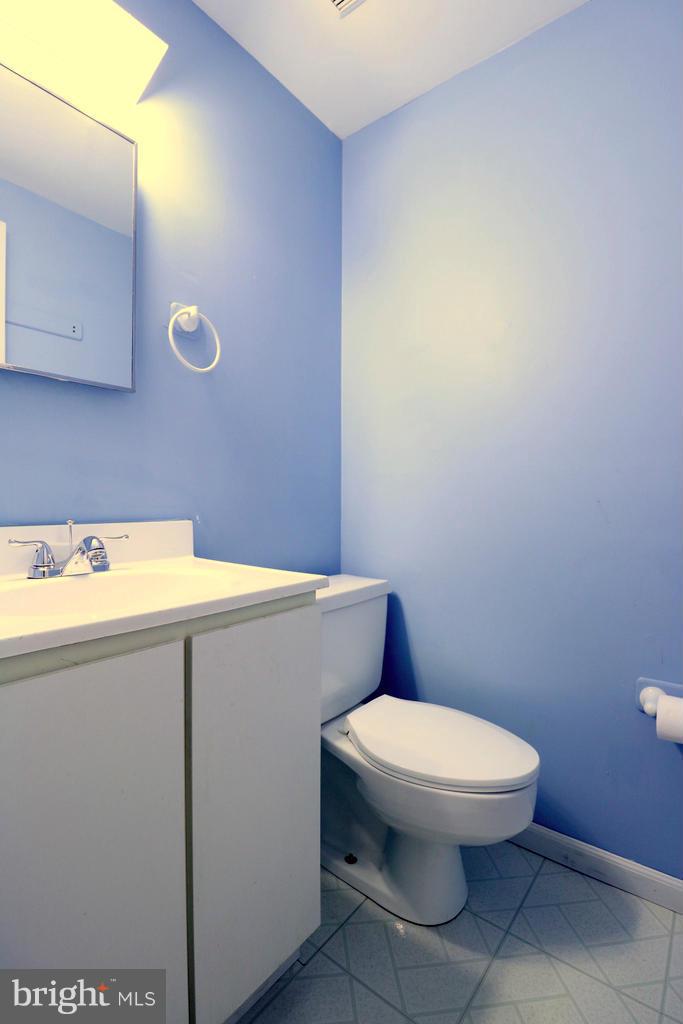 CARLTON SQUARE - Residential