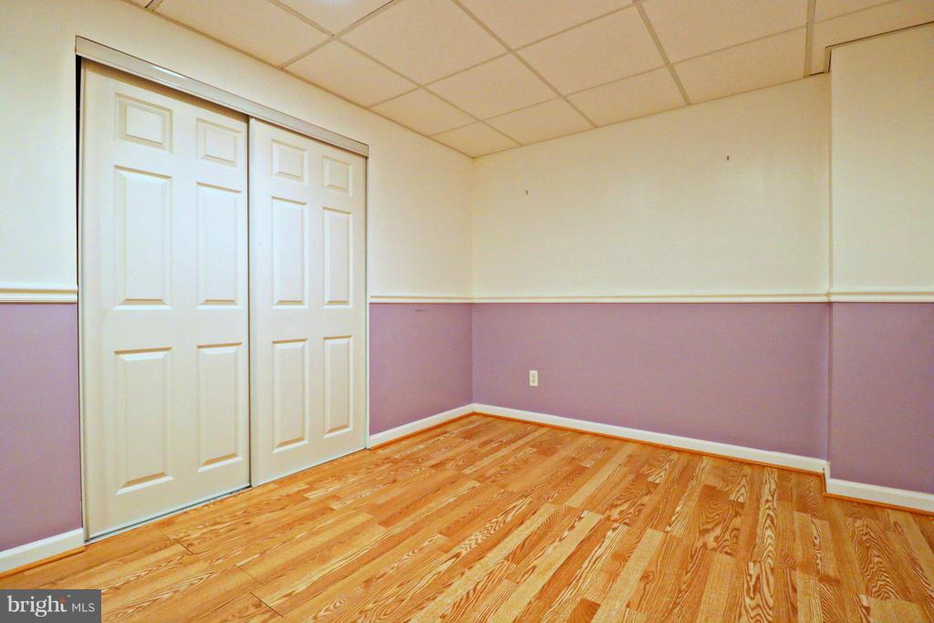 CARLTON SQUARE - Residential