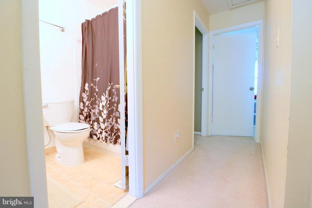 CARLTON SQUARE - Residential