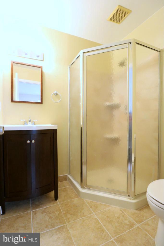 CARLTON SQUARE - Residential