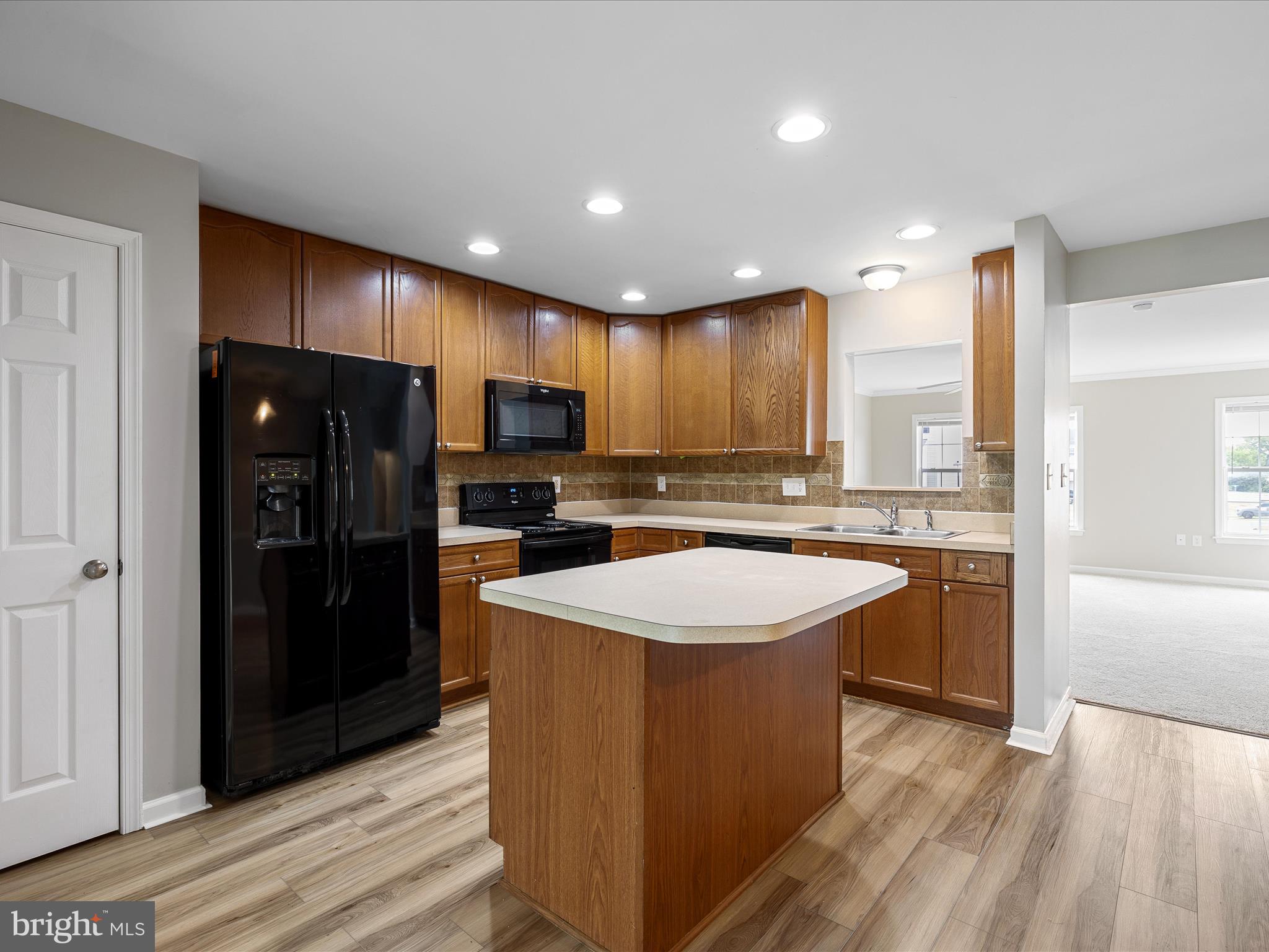 MANOR PARK - Residential