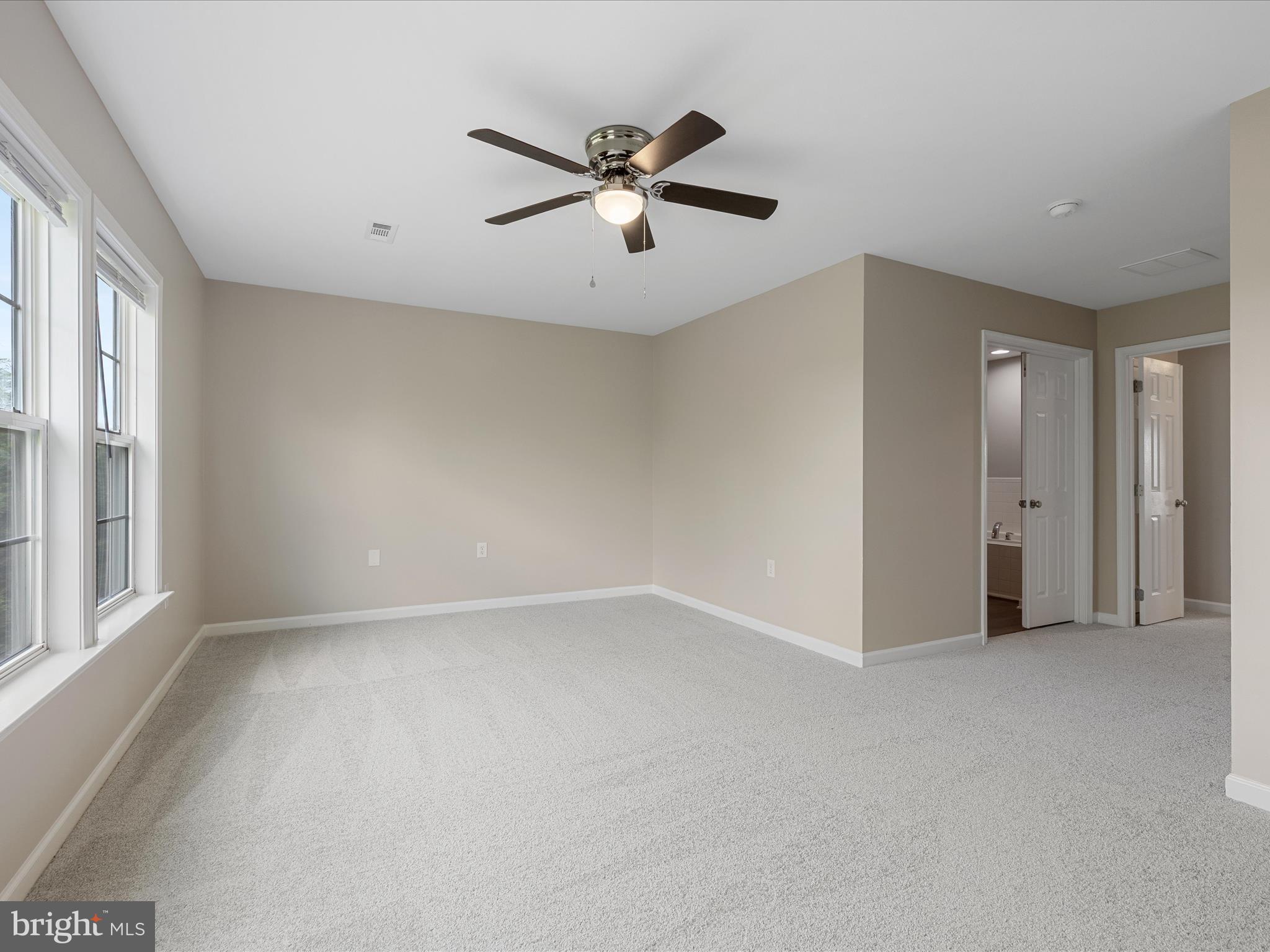 MANOR PARK - Residential