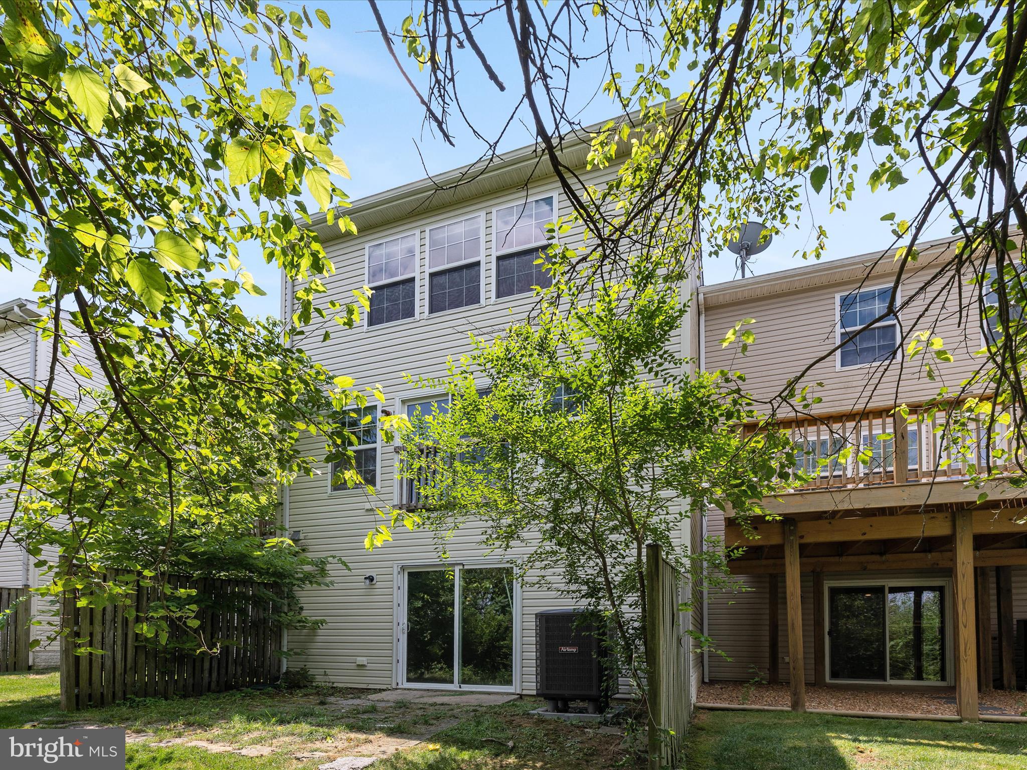 MANOR PARK - Residential